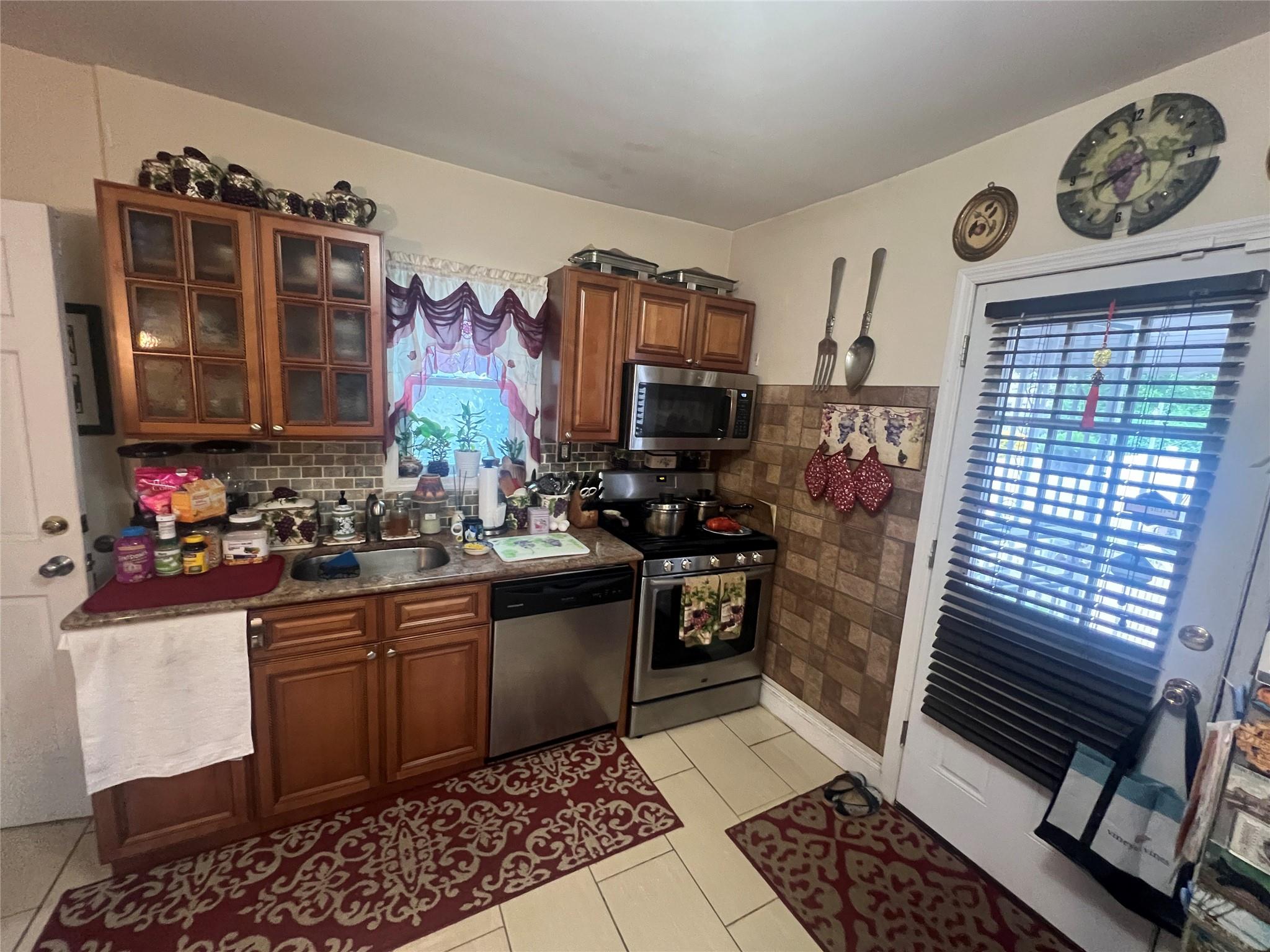 #5 photo, 11845 218th Street, クイーンズ区 Cambria Heights , NY 11411