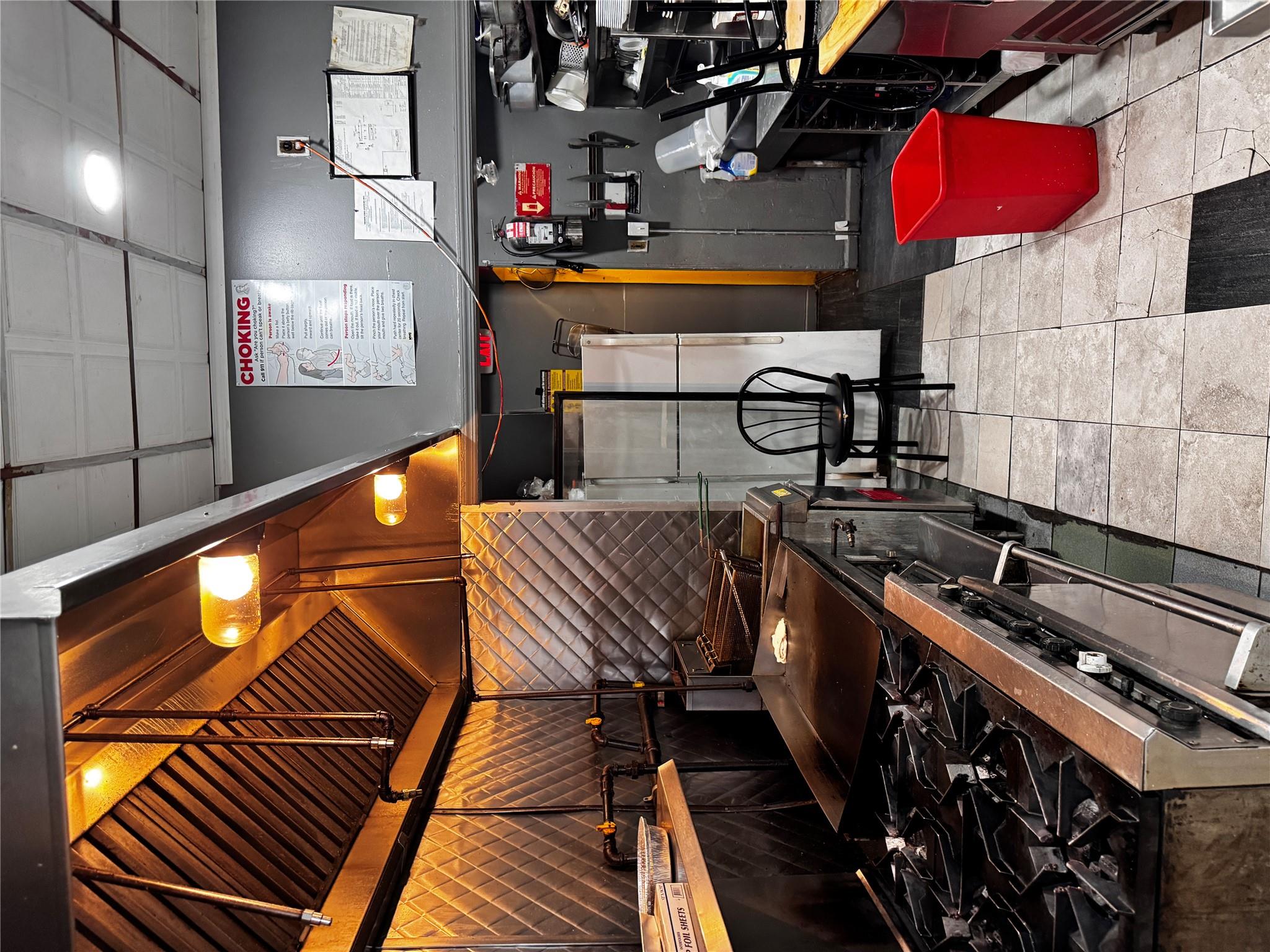 #11 photo, 214-21 Jamaica Avenue, クイーンズ区 Queens Village , NY 11428