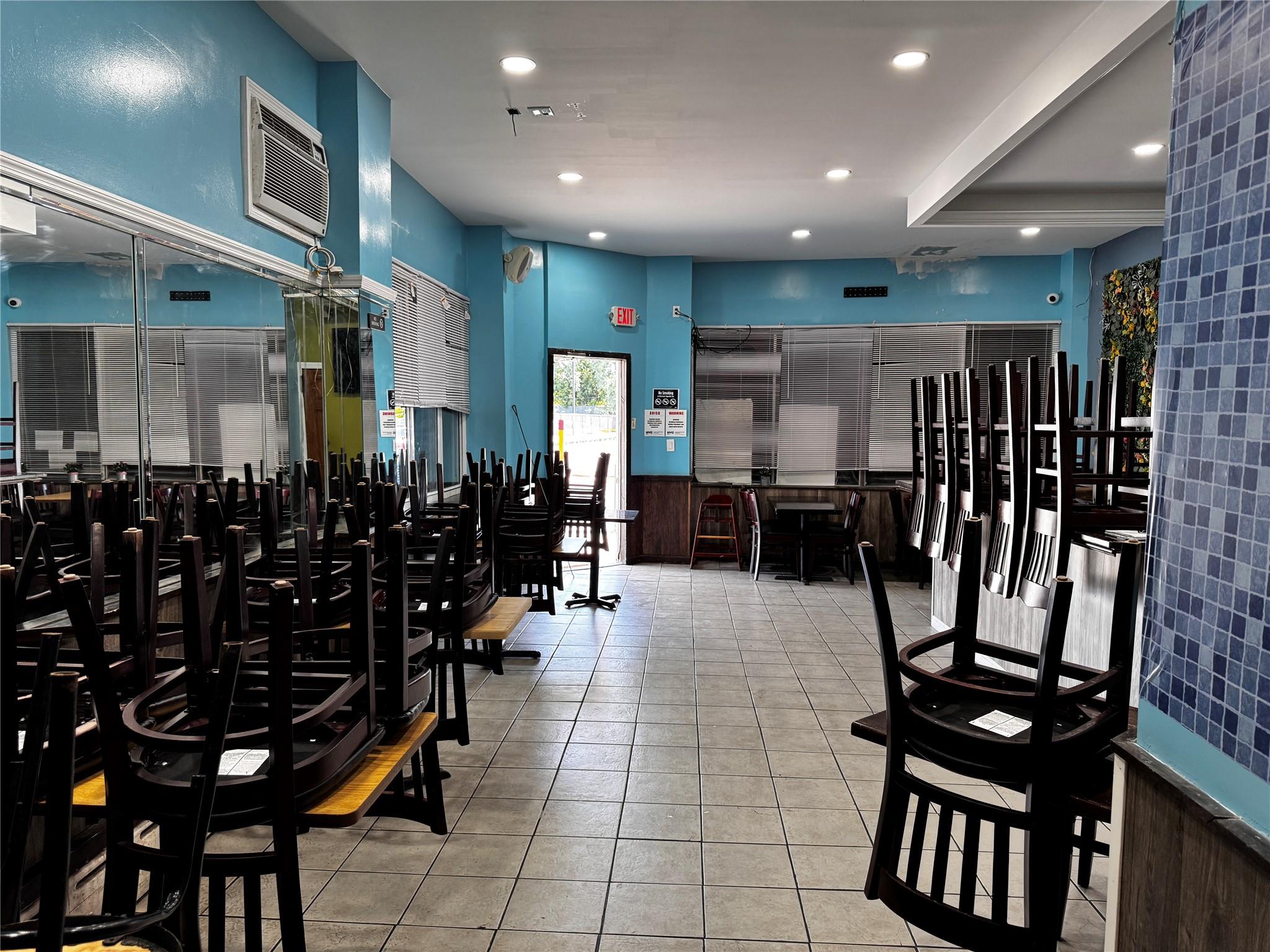 #13 photo, 214-21 Jamaica Avenue, クイーンズ区 Queens Village , NY 11428