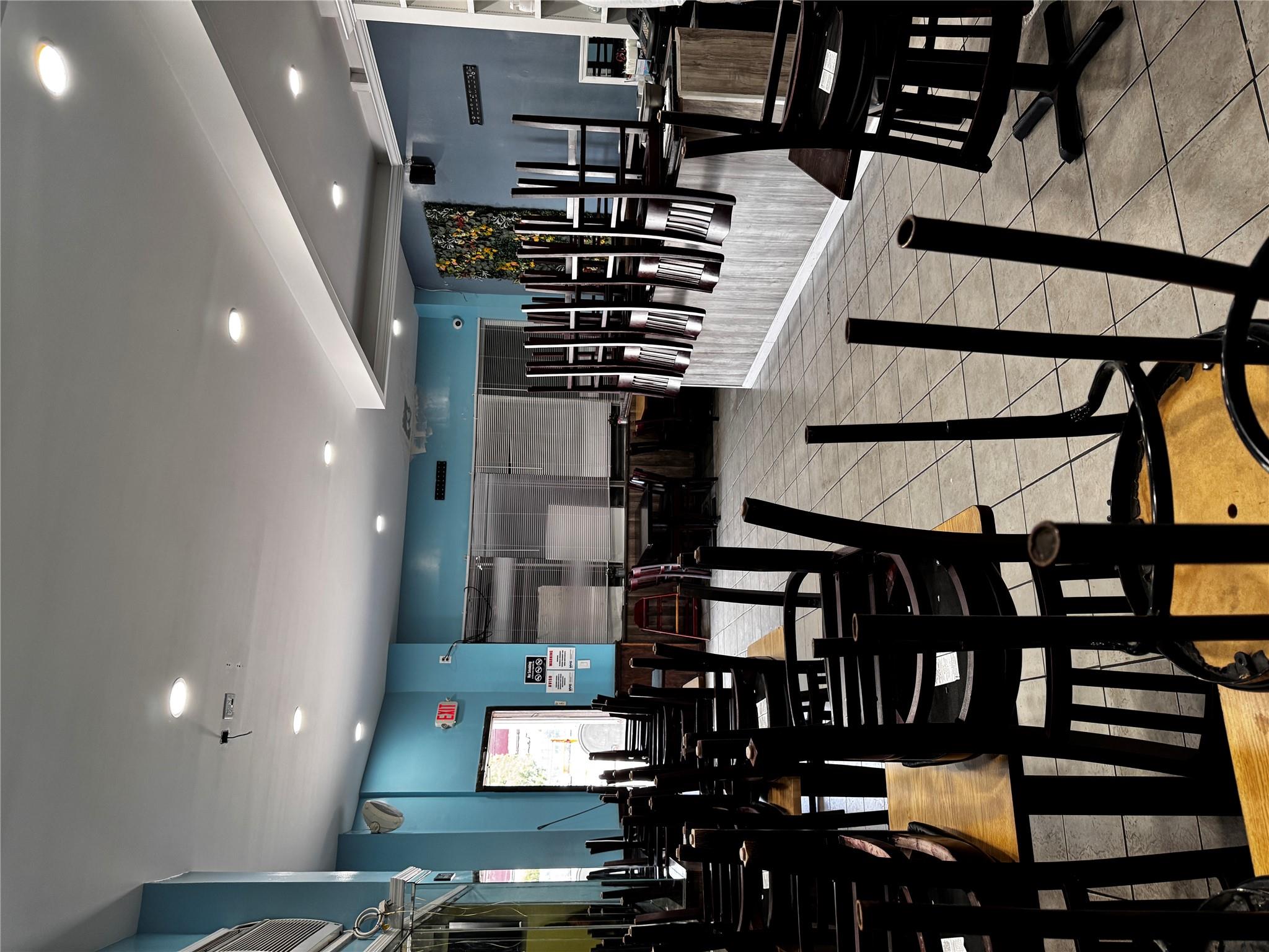 #15 photo, 214-21 Jamaica Avenue, クイーンズ区 Queens Village , NY 11428