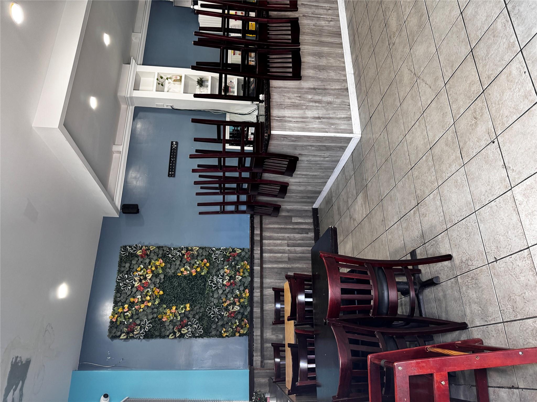 #2 photo, 214-21 Jamaica Avenue, クイーンズ区 Queens Village , NY 11428