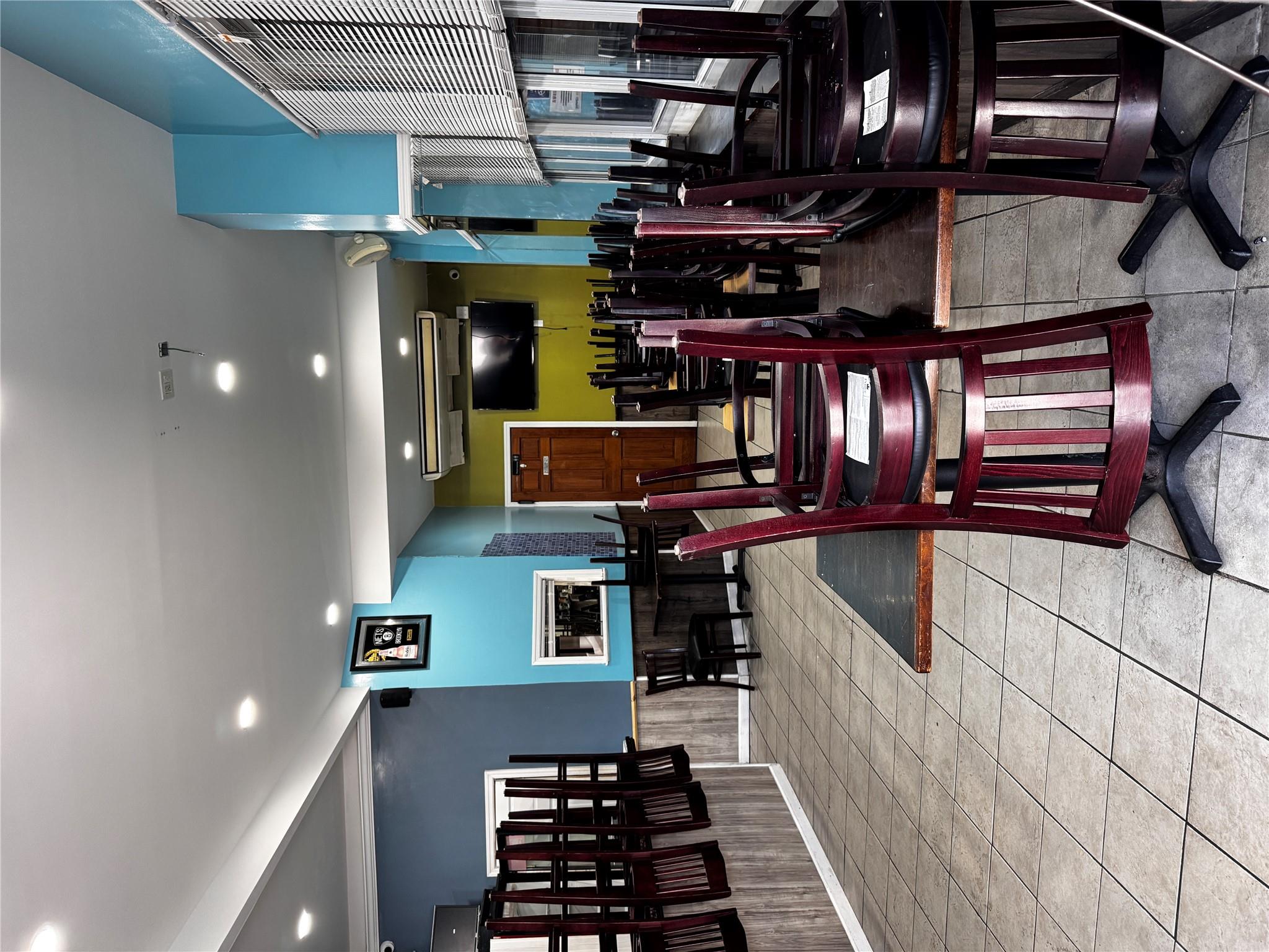 #4 photo, 214-21 Jamaica Avenue, クイーンズ区 Queens Village , NY 11428