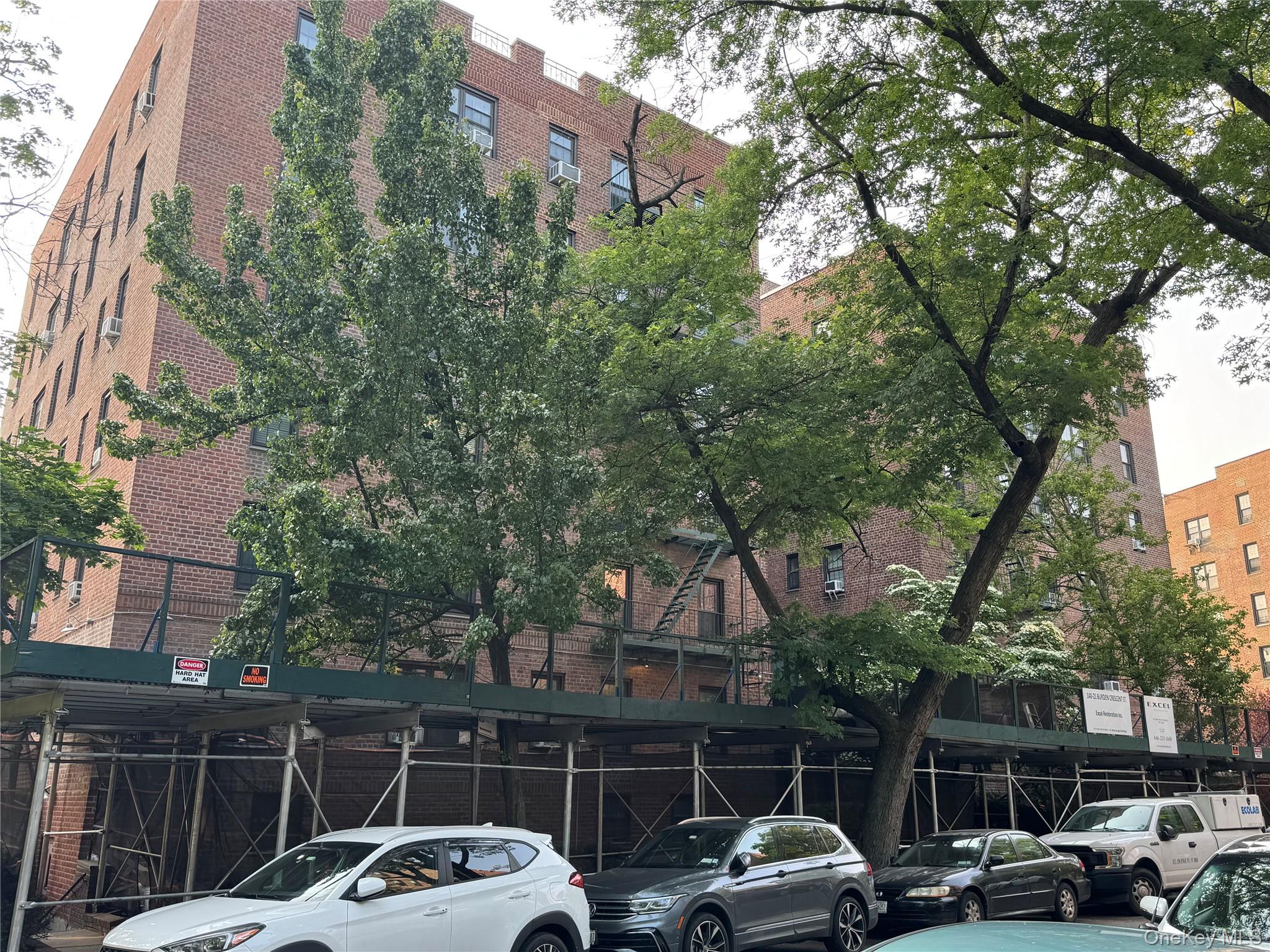 #3 photo, 14021 Burden Crescent, クイーンズ区 Briarwood , NY 11435