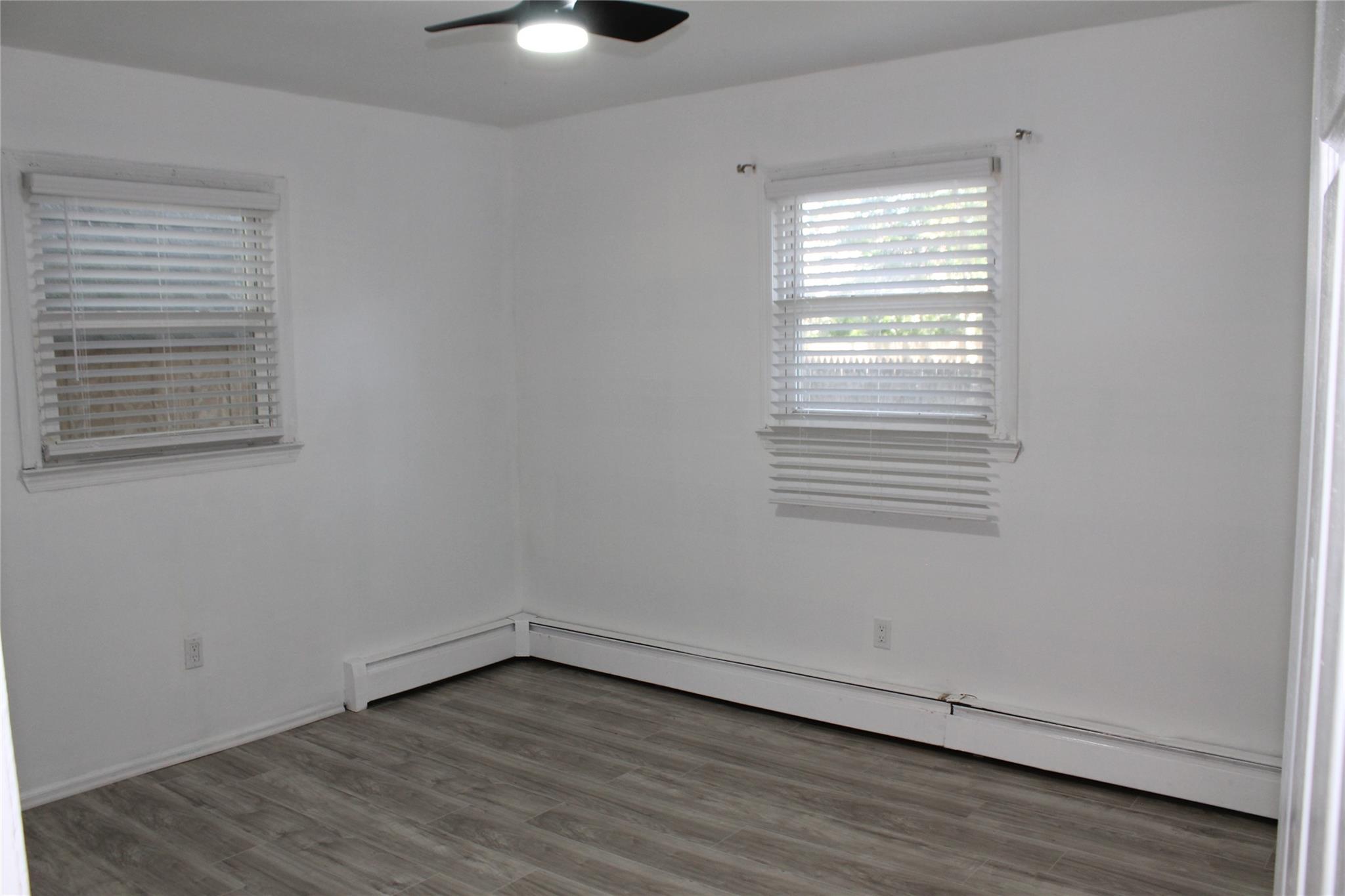 #6 photo, 11 Roberts Road, サフォーク郡 Shirley , NY 11967