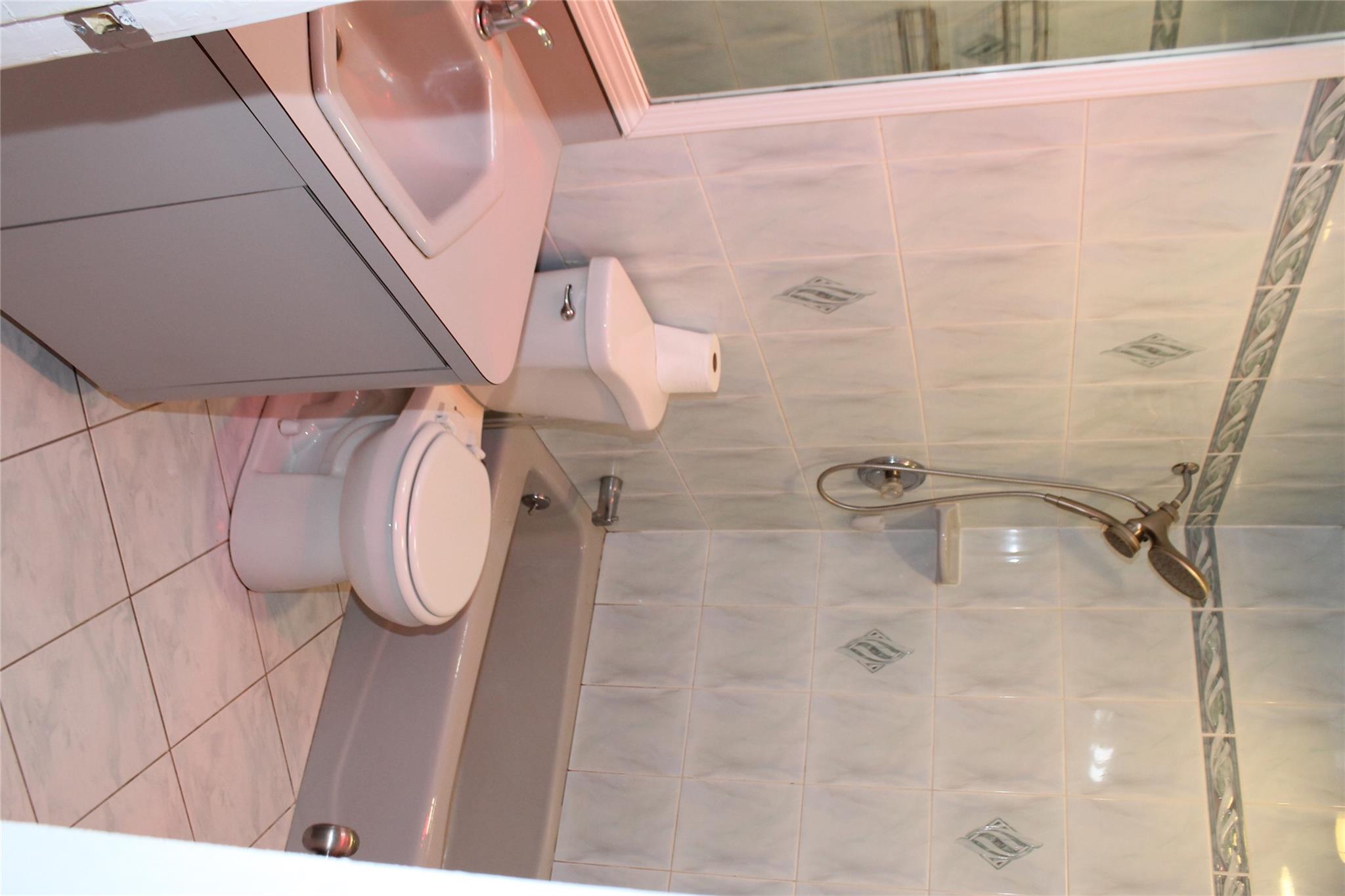 #8 photo, 11 Roberts Road, サフォーク郡 Shirley , NY 11967