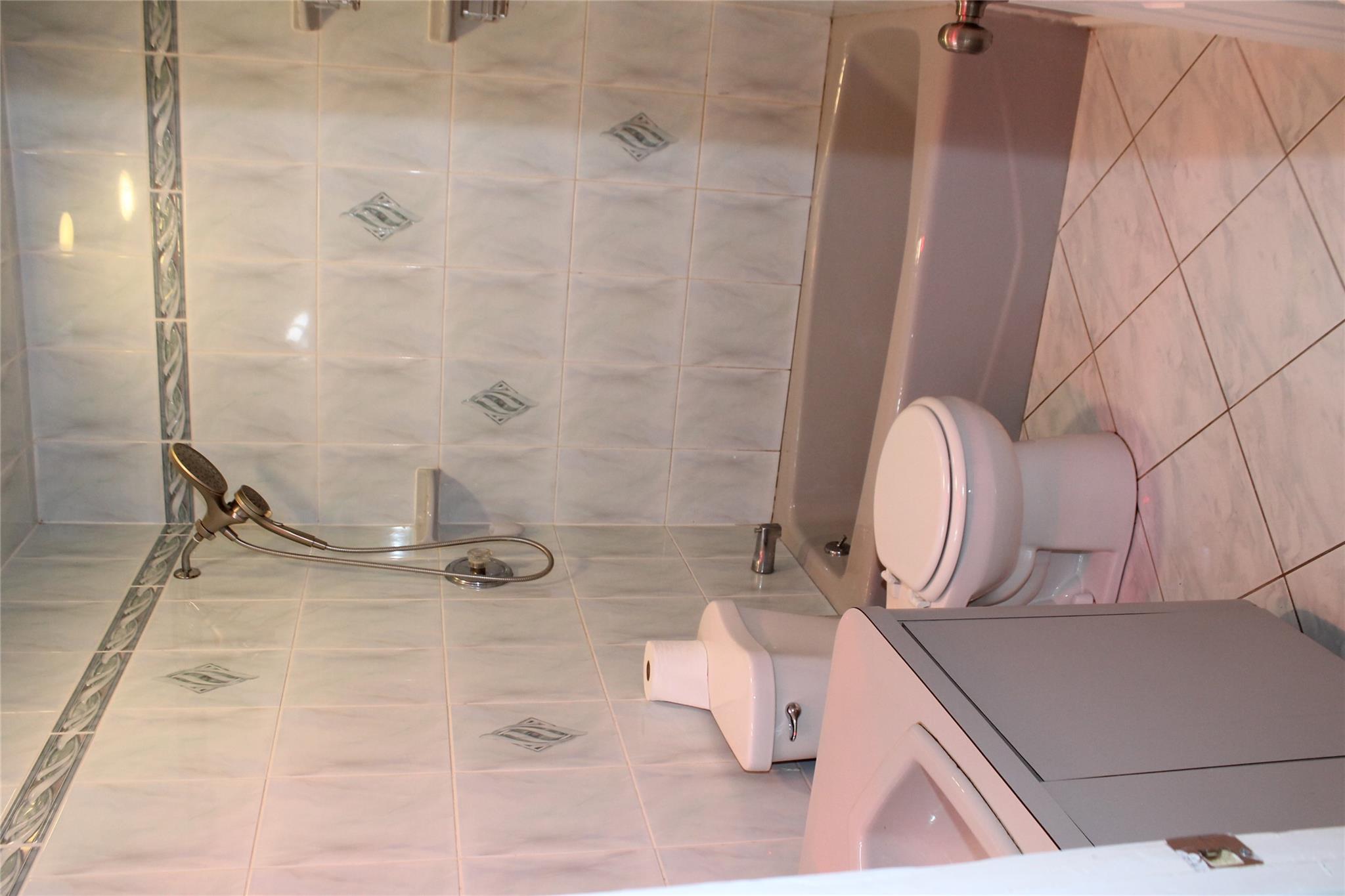 #9 photo, 11 Roberts Road, サフォーク郡 Shirley , NY 11967