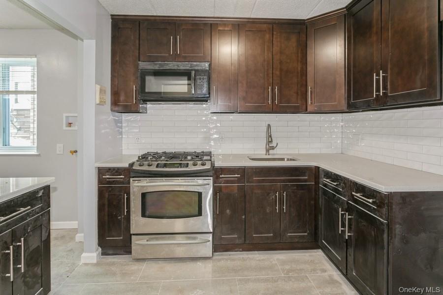 #9 photo, 3745 75th Street, Jackson Heights , NY 11372