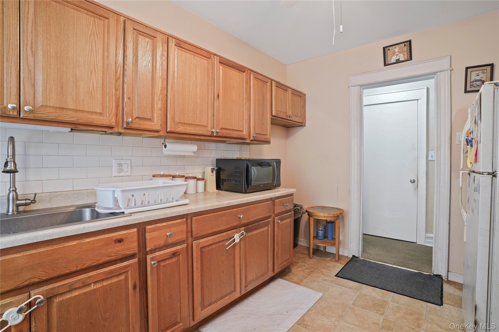 #18 photo, 6046 Putnam Avenue, クイーンズ区 Ridgewood , NY 11385