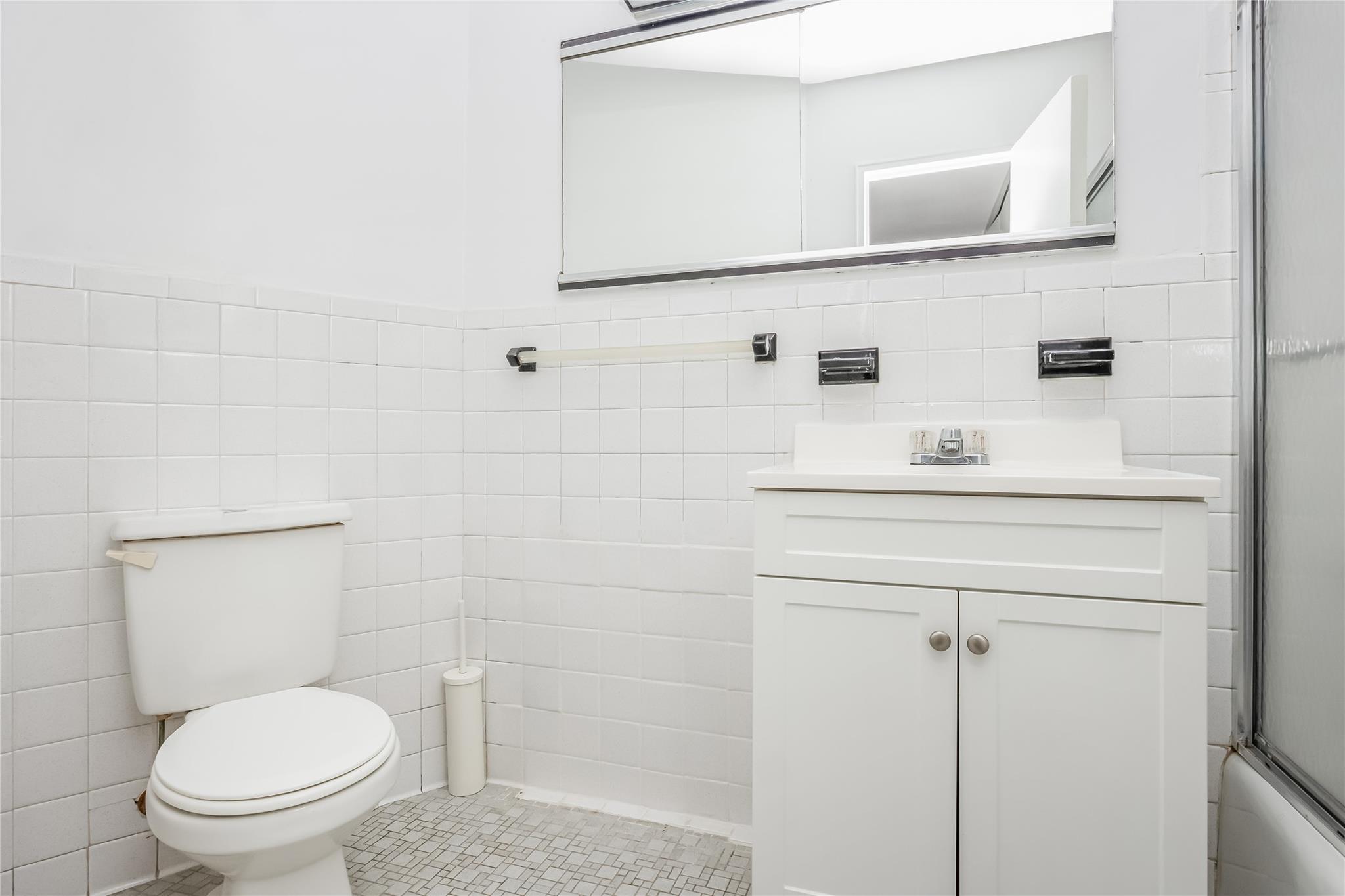 #15 photo, 85-15 Main Street, 皇后區 Briarwood , NY 11435