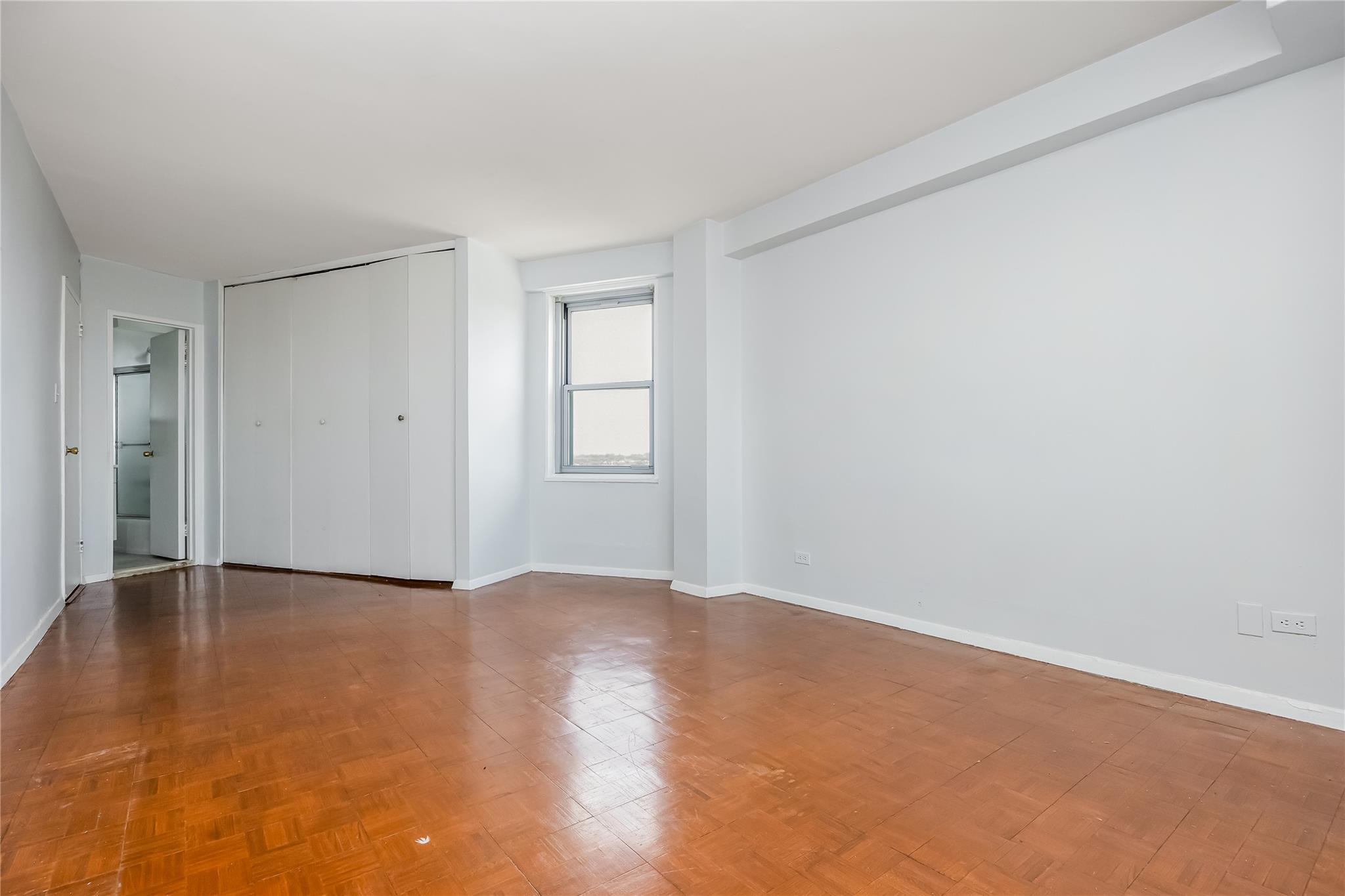 #8 photo, 85-15 Main Street, 皇后區 Briarwood , NY 11435