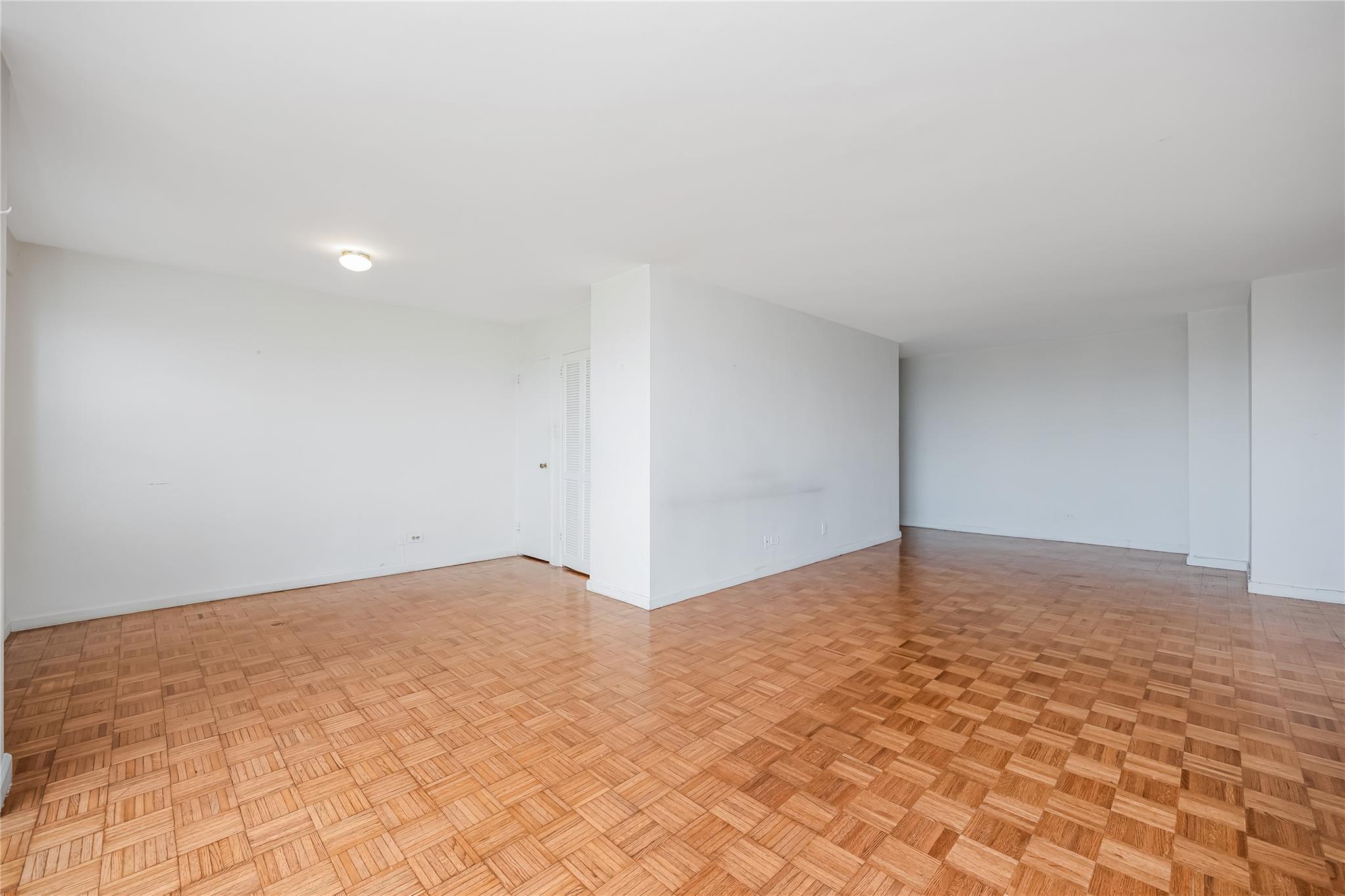 #9 photo, 85-15 Main Street, 皇后區 Briarwood , NY 11435