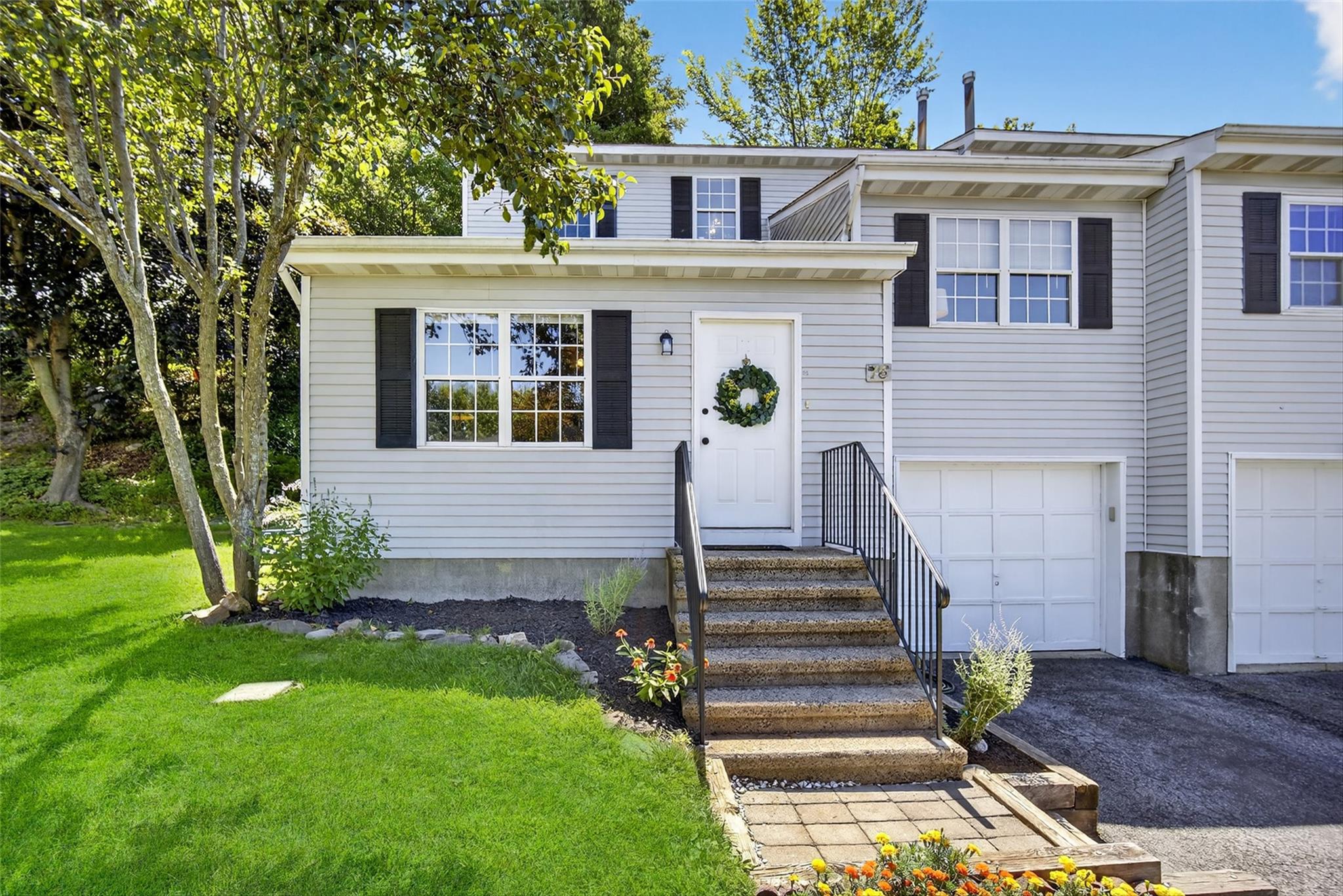 #1 photo, 16 Hemlock Court, 紐約州 Fishkill , NY 12524