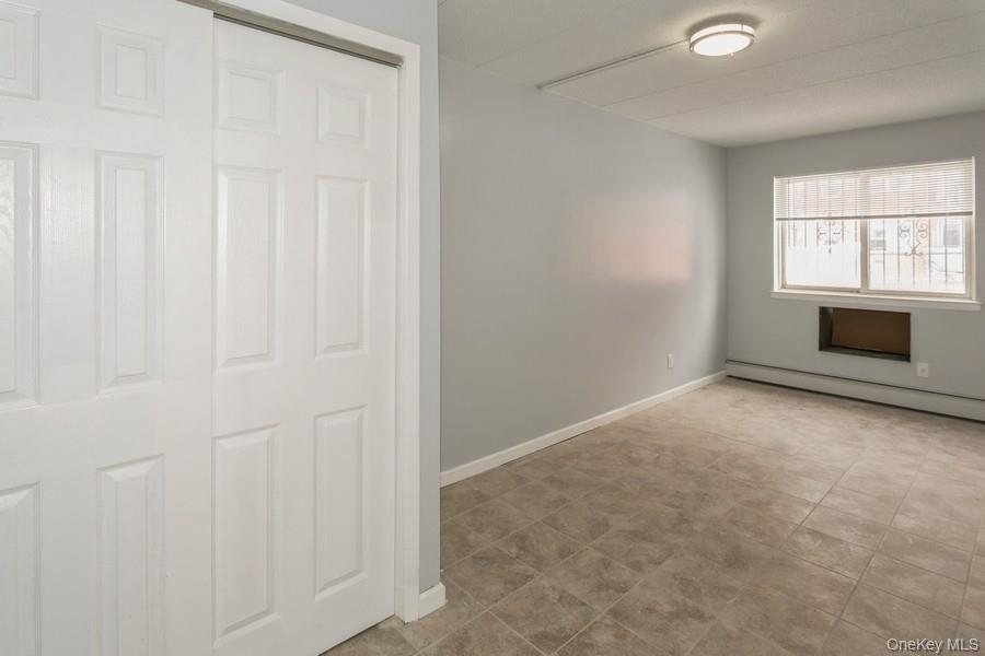 #10 photo, 3745 75th Street, クイーンズ区 Jackson Heights , NY 11372