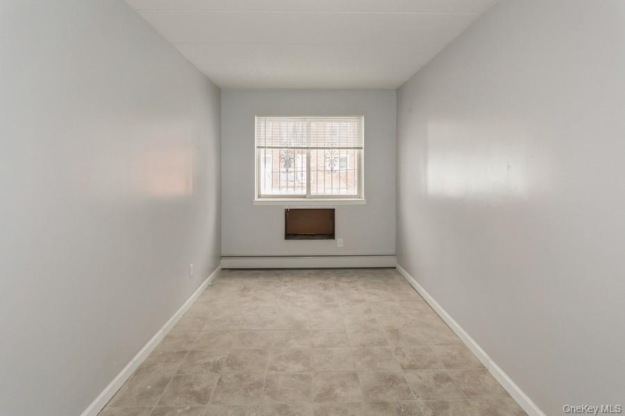 #11 photo, 3745 75th Street, クイーンズ区 Jackson Heights , NY 11372