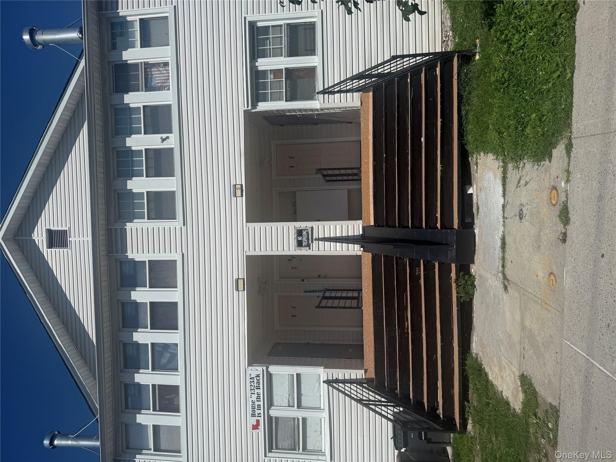 #1 photo, 1323 McBride Street, クイーンズ区 Far Rockaway , NY 11691