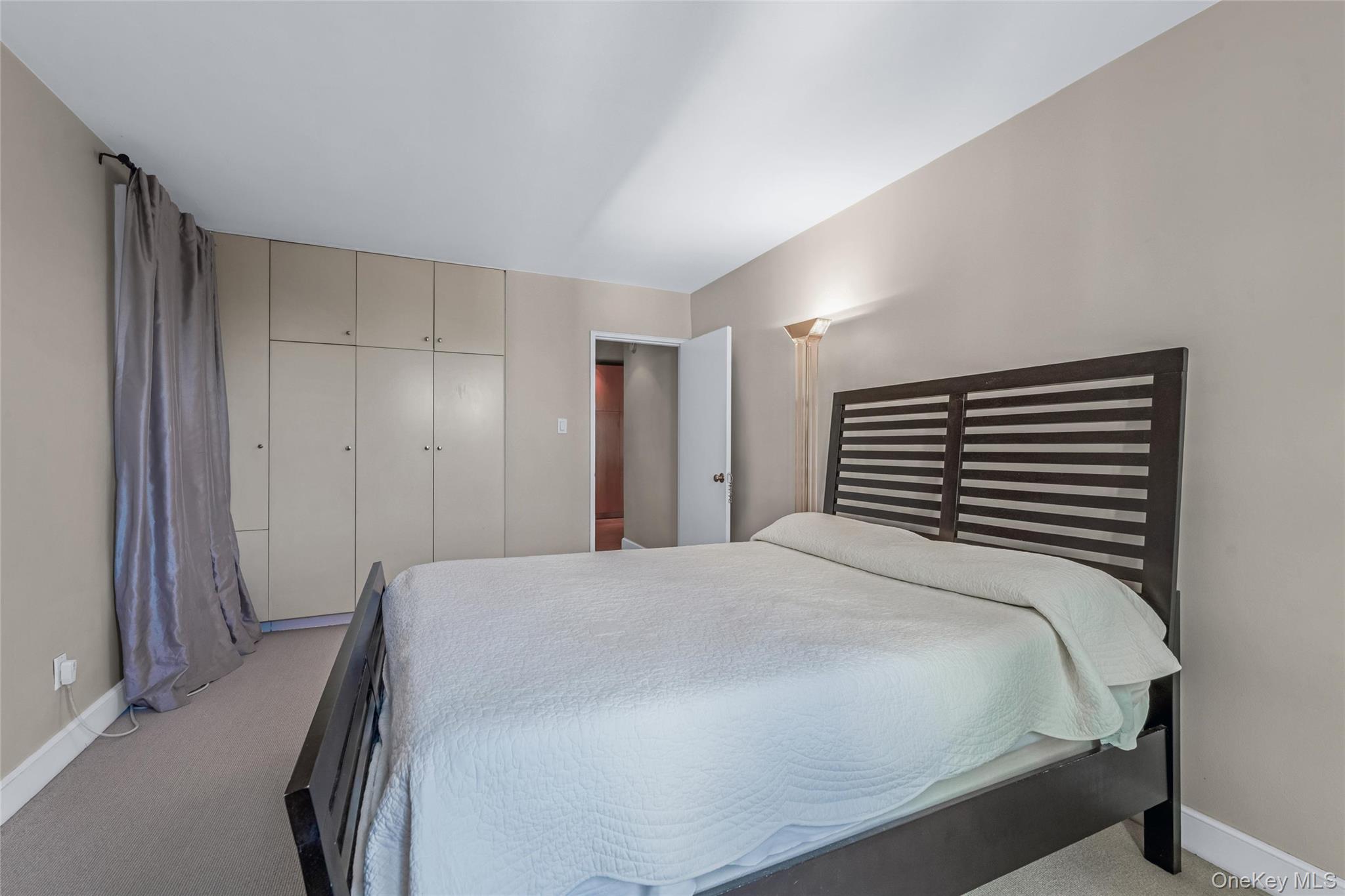 #5 photo, 44-20 Douglaston Pkwy Douglaston Parkway, クイーンズ区 Little Neck , NY 11363