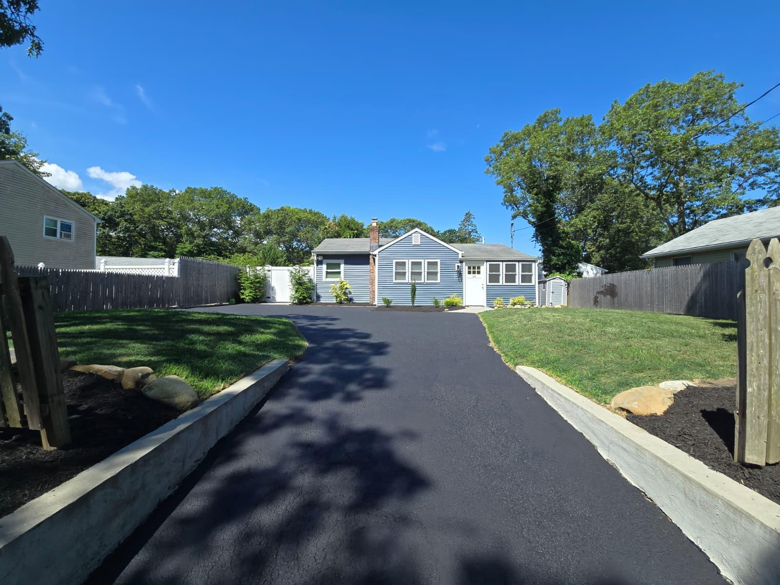 #2 photo, 24 Malverne Road, 東長島 Sound Beach , NY 11789