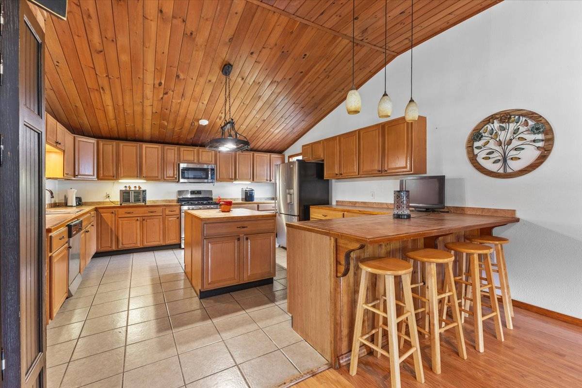 #10 photo, 2455 US Route 9, Schroon Lake , NY 12870