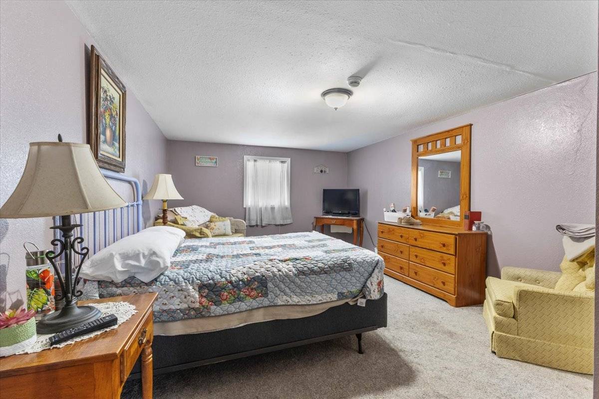 #17 photo, 2455 US Route 9, Schroon Lake , NY 12870