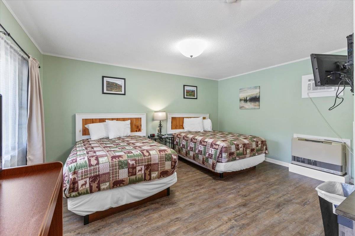 #31 photo, 2455 US Route 9, Schroon Lake , NY 12870