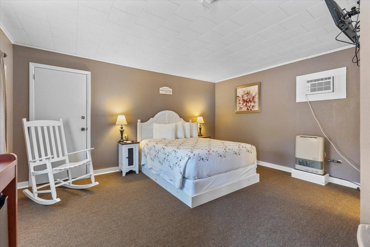 #35 photo, 2455 US Route 9, Schroon Lake , NY 12870