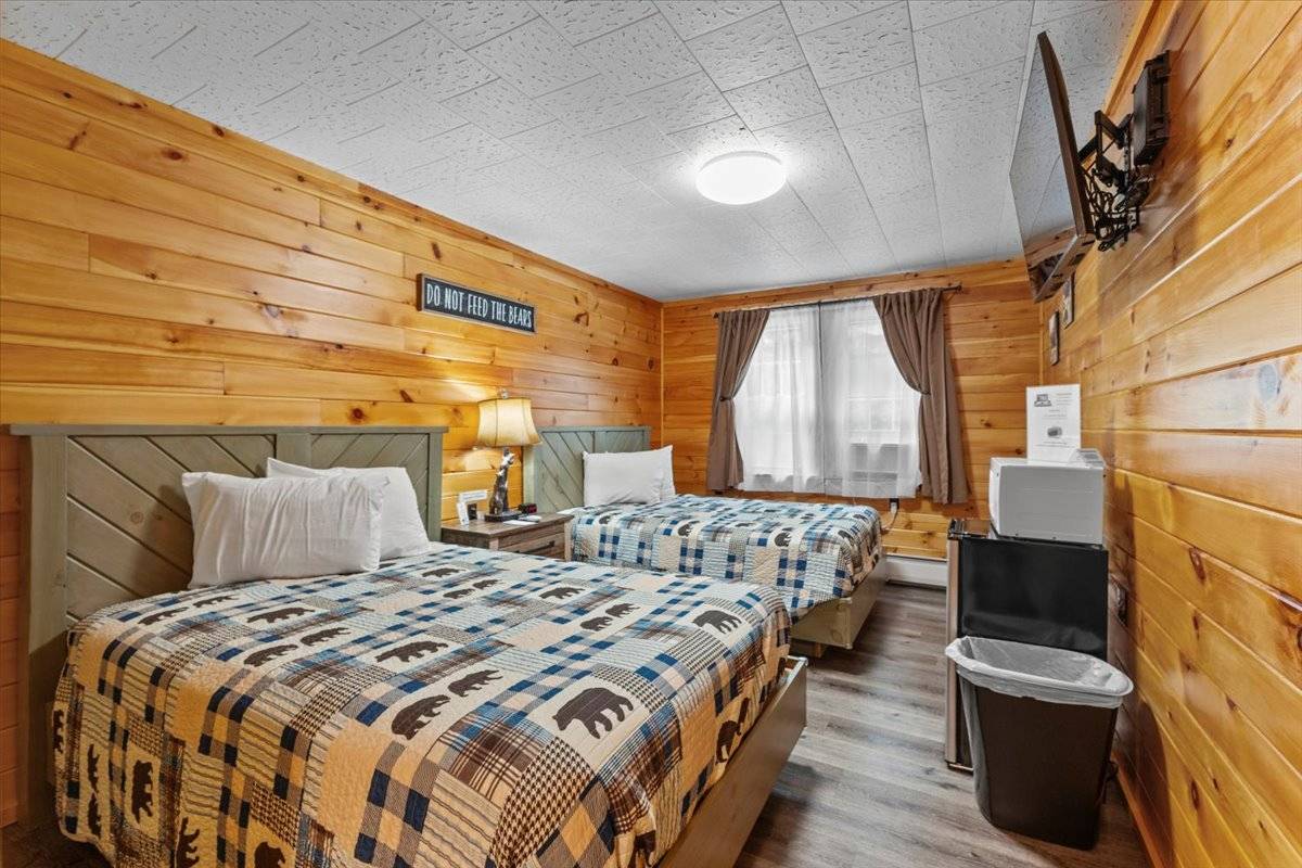 #49 photo, 2455 US Route 9, Schroon Lake , NY 12870