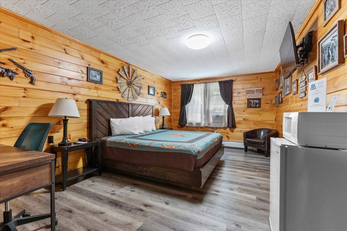 #52 photo, 2455 US Route 9, Schroon Lake , NY 12870