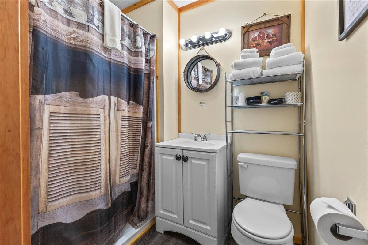 #53 photo, 2455 US Route 9, Schroon Lake , NY 12870