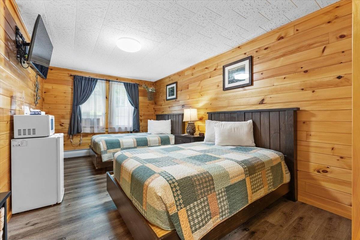 #54 photo, 2455 US Route 9, Schroon Lake , NY 12870