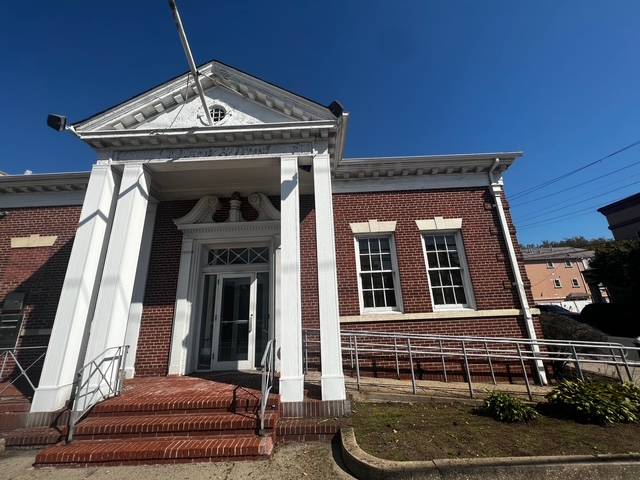 #5 photo, 257 New Dorp Lane, Staten Island , NY 10306