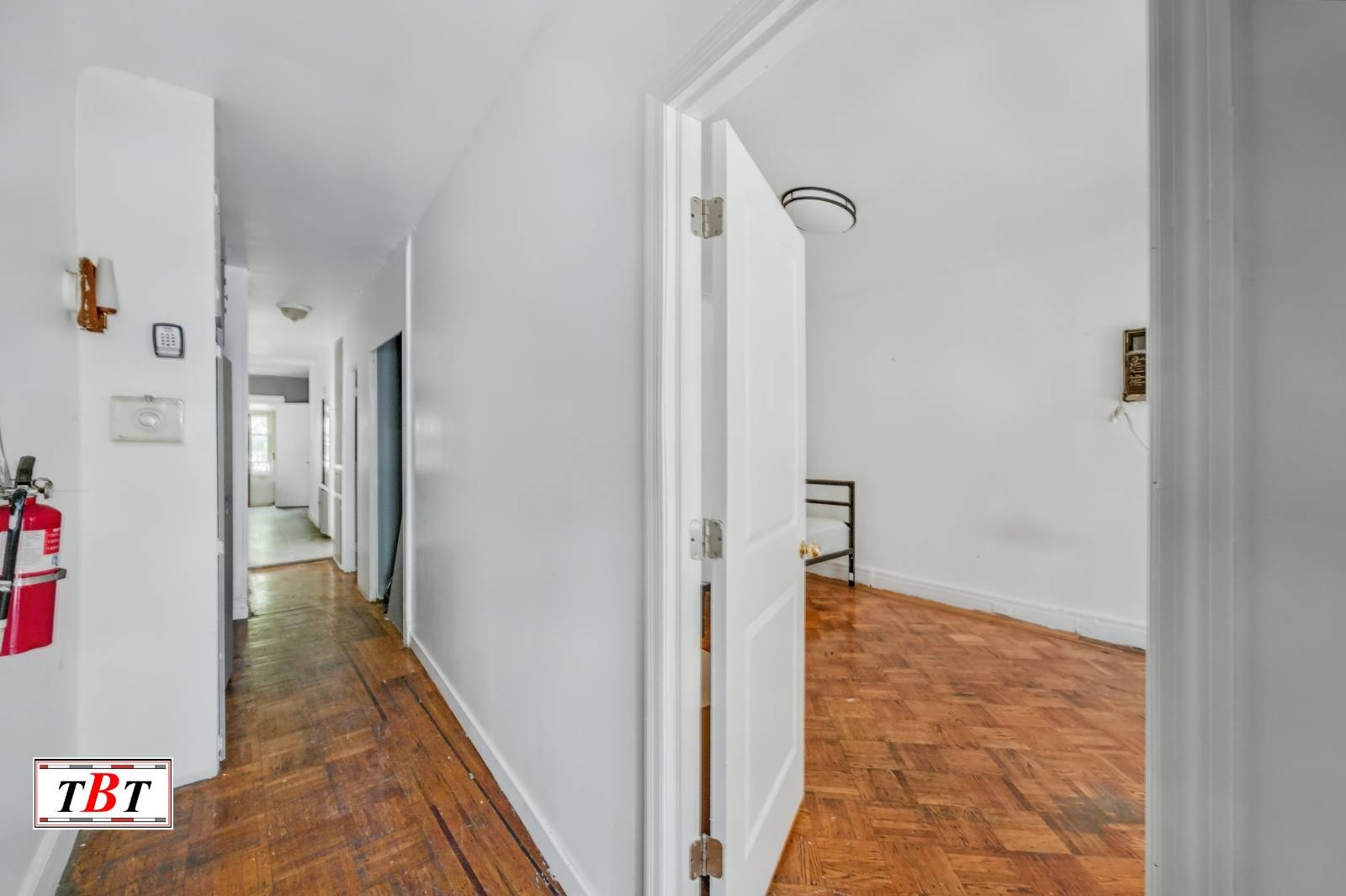 #15 photo, 945 East 15th Street, ブルックリン区 Midwood , NY 11230