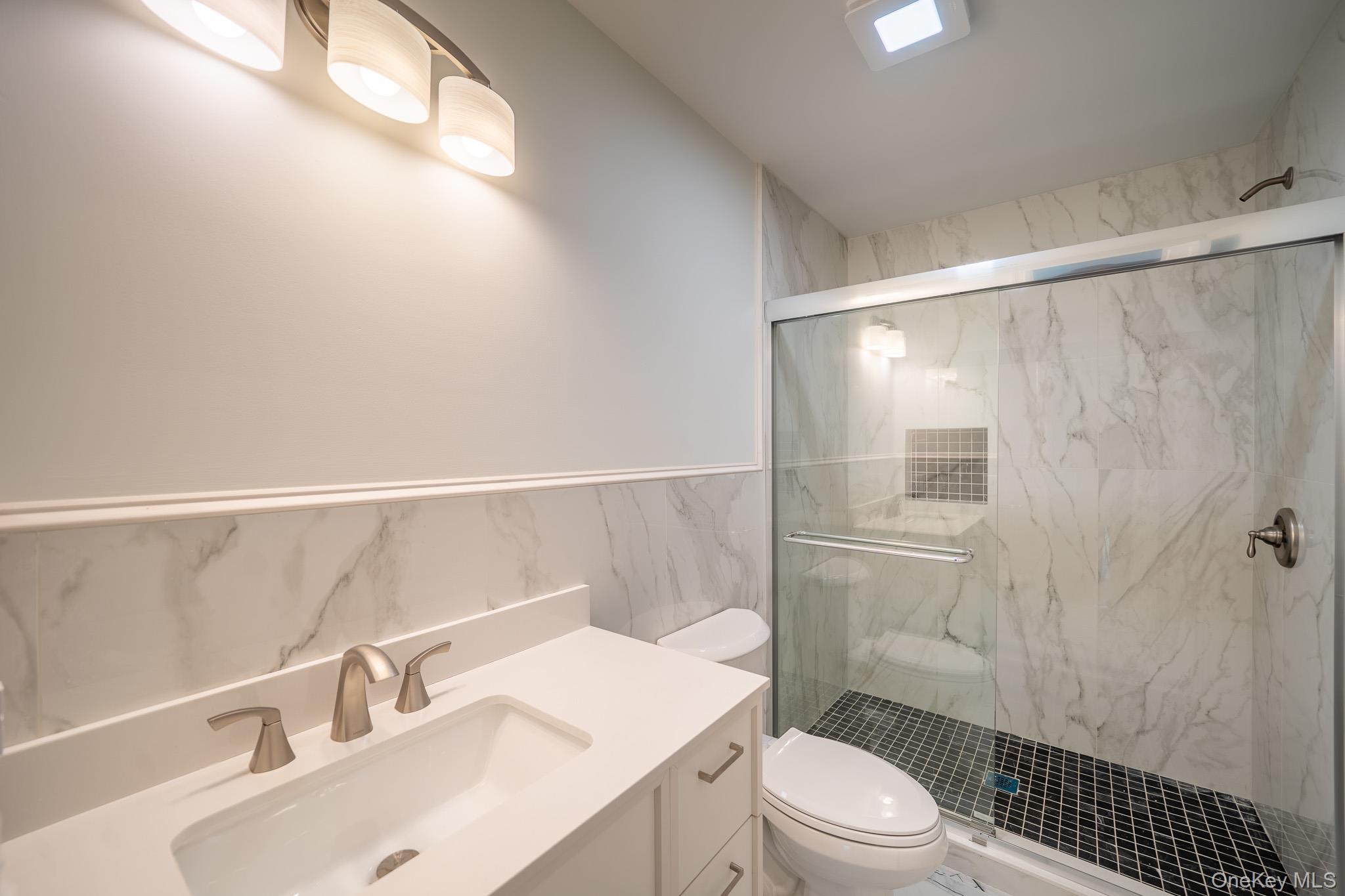 #15 photo, 368 Landing Avenue, サフォーク郡 Smithtown , NY 11787