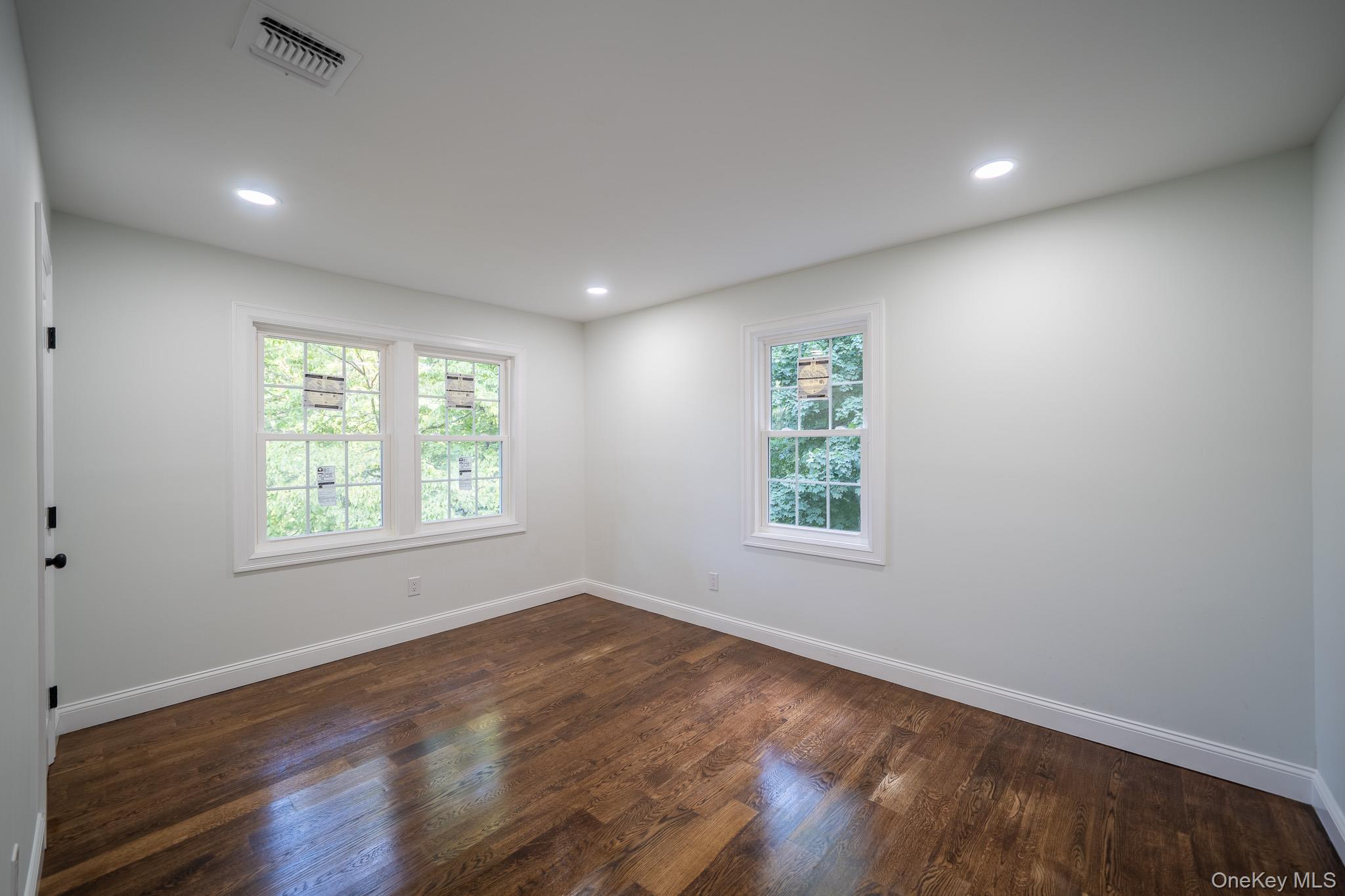 #17 photo, 368 Landing Avenue, サフォーク郡 Smithtown , NY 11787