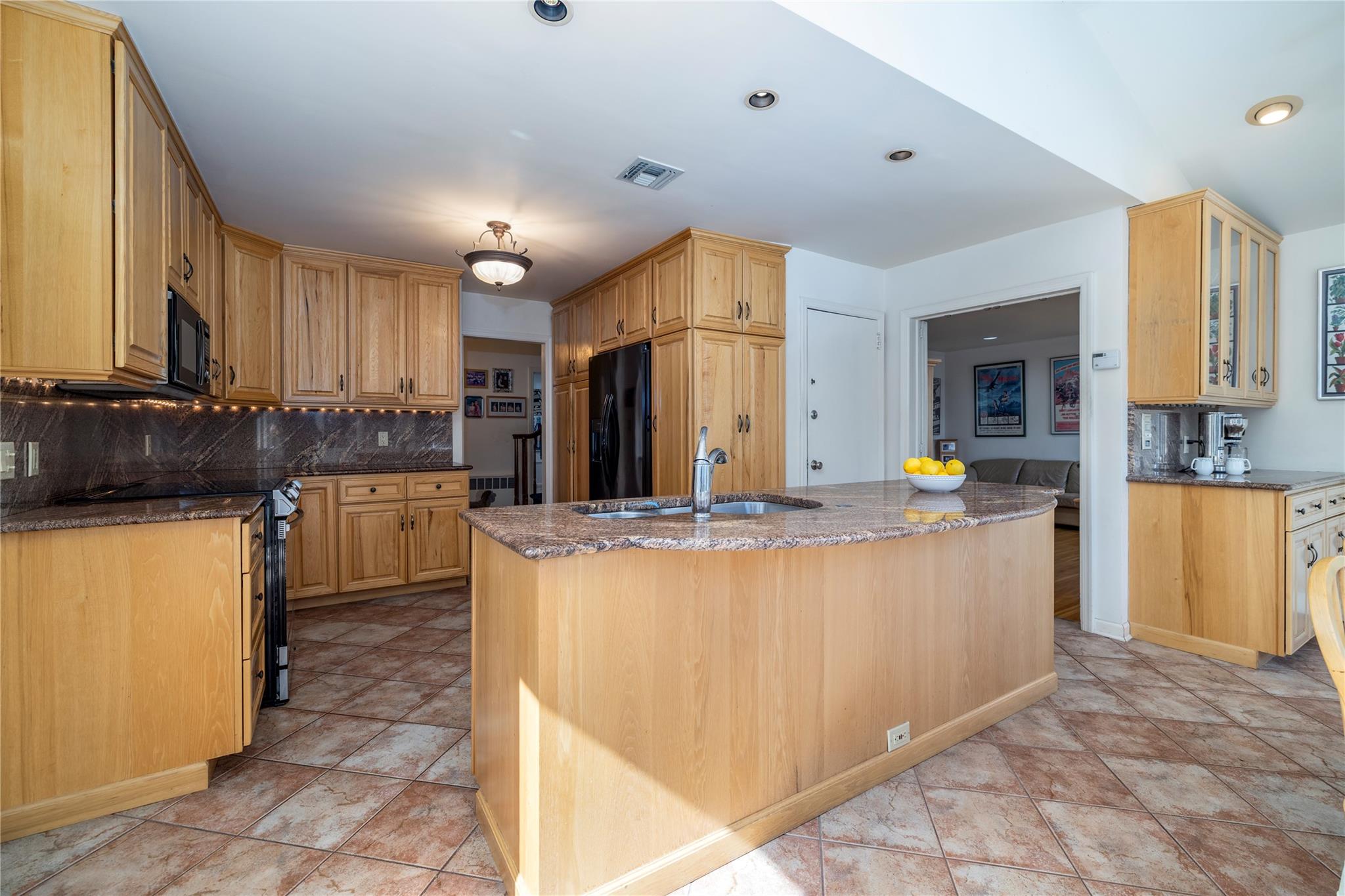 #11 photo, 15 Cail Drive, East Rockaway , NY 11518