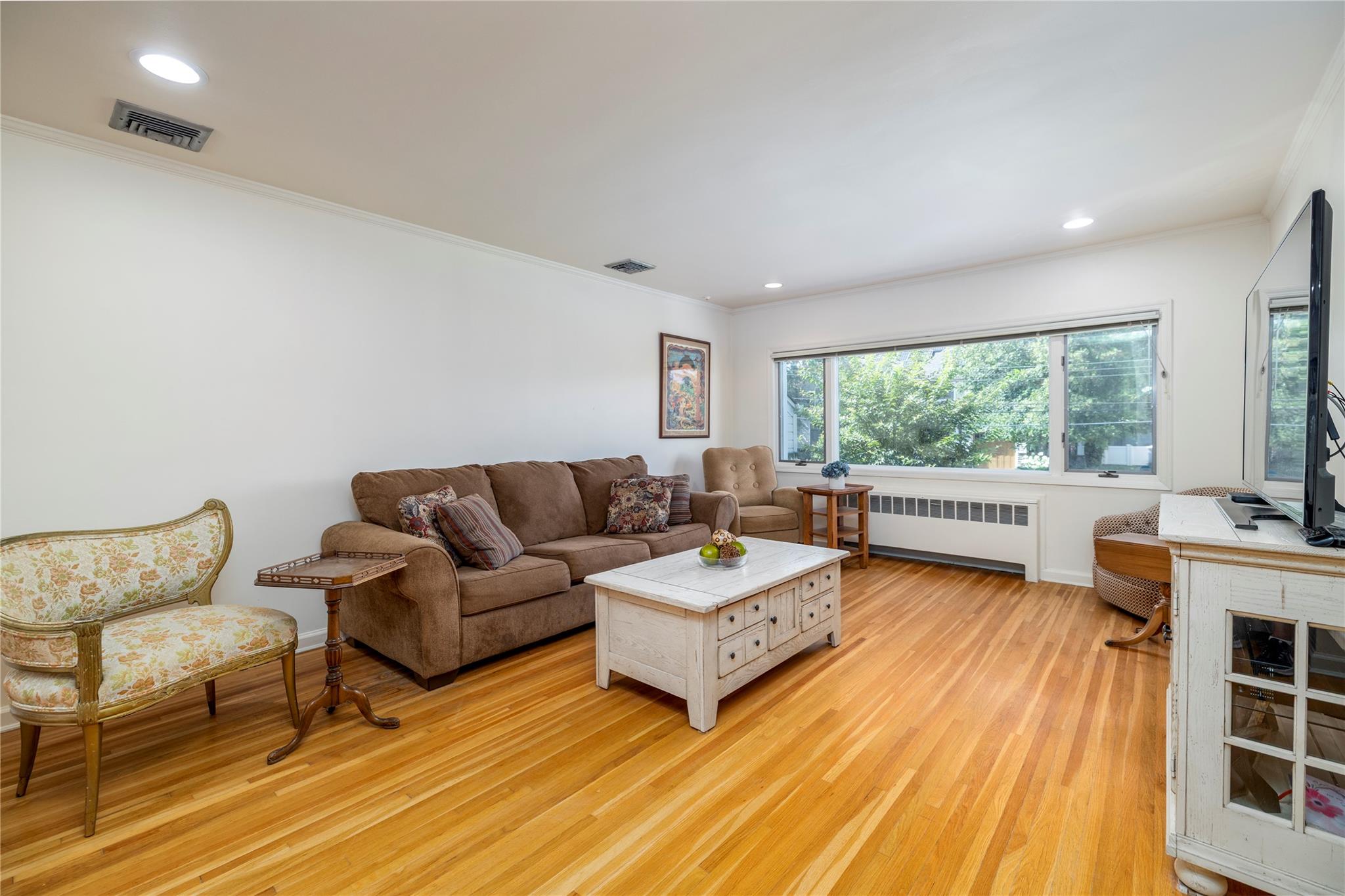 #4 photo, 15 Cail Drive, East Rockaway , NY 11518