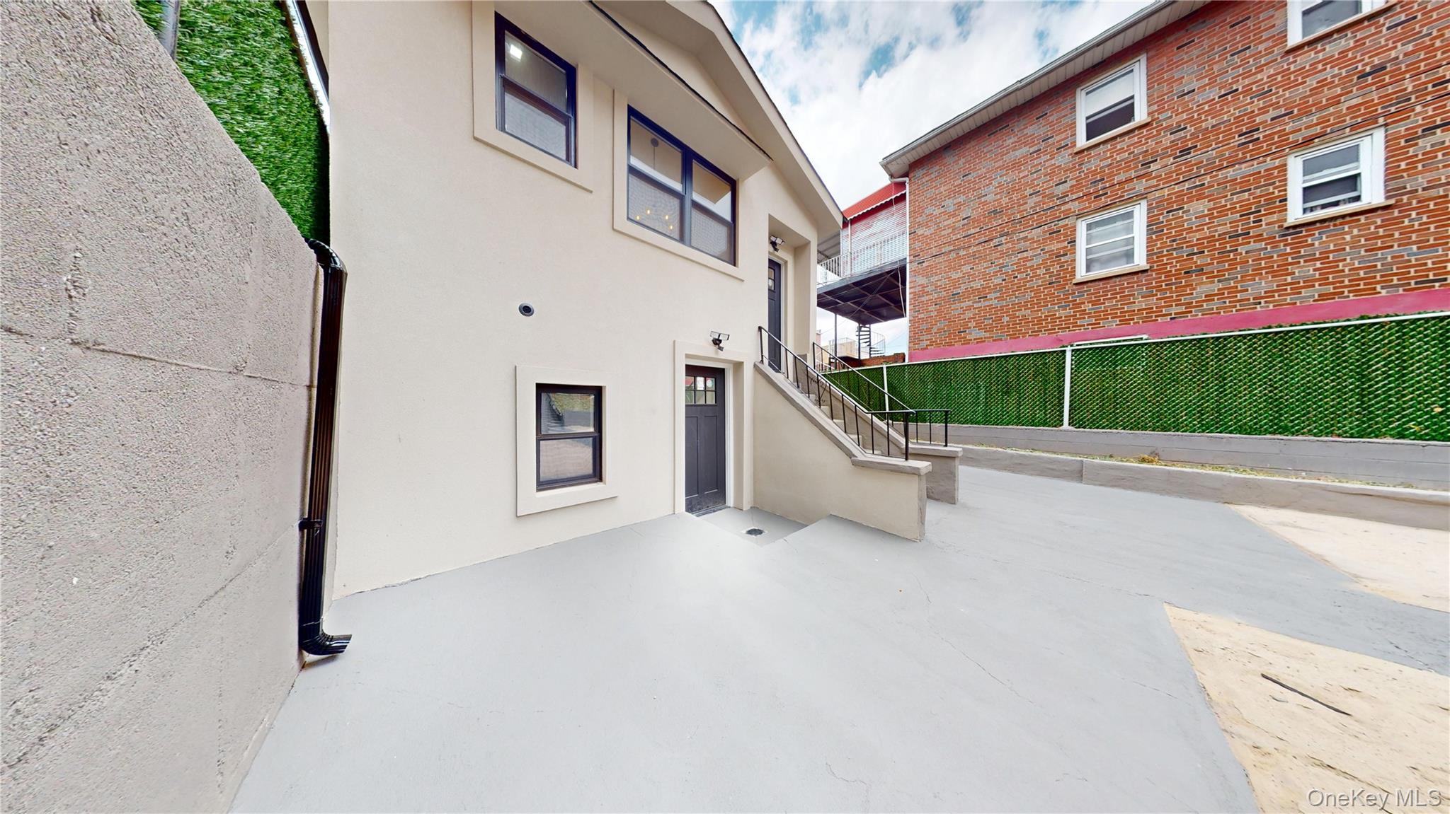 #3 photo, 552 E 80th Street, ブルックリン区 Brooklyn , NY 11236