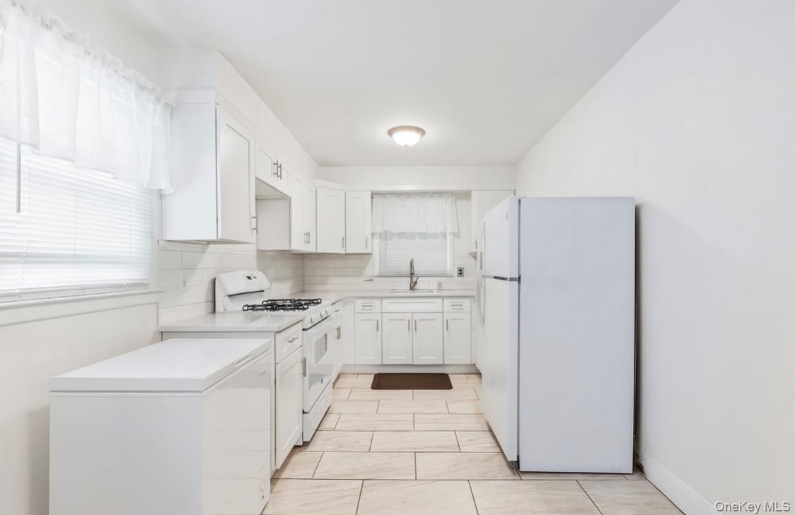 #19 photo, 279 Mary Lou Avenue, Yonkers , NY 10703