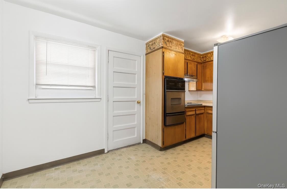 #7 photo, 279 Mary Lou Avenue, Yonkers , NY 10703