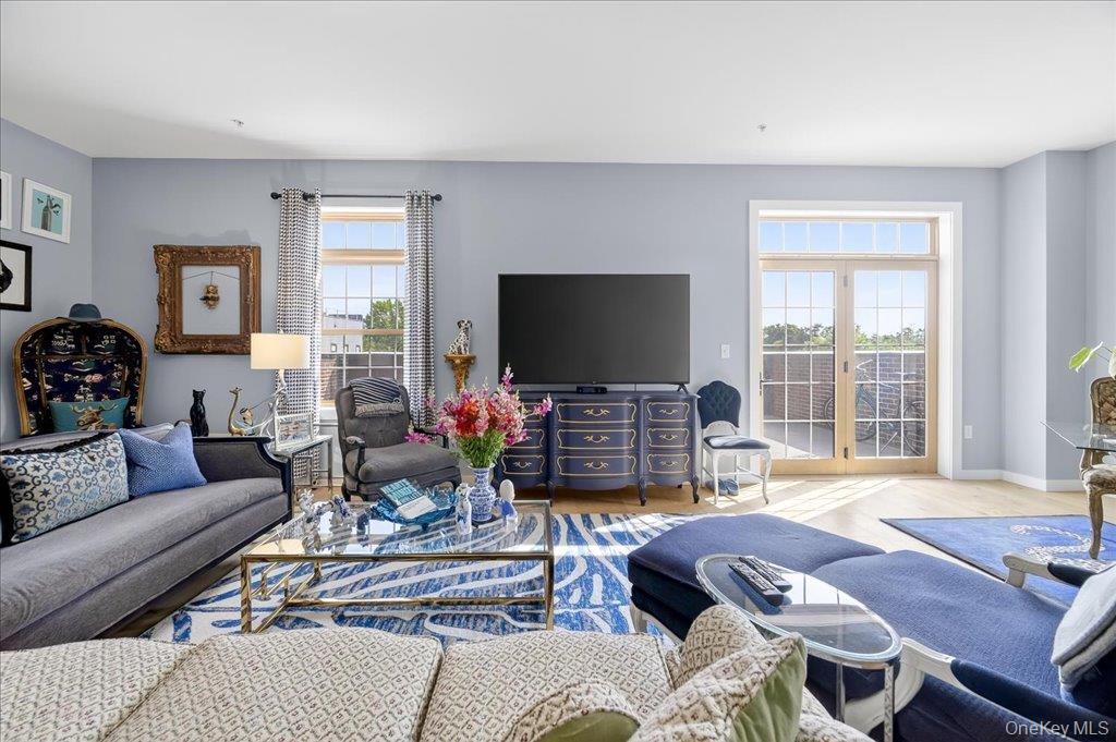 #7 photo, 249 Main Street, Beacon , NY 12508