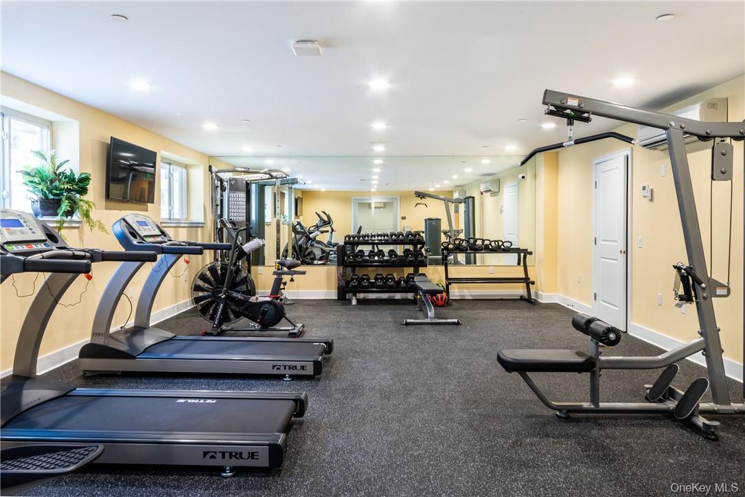 #18 photo, 40 Jackson Avenue, Eastchester , NY 10709