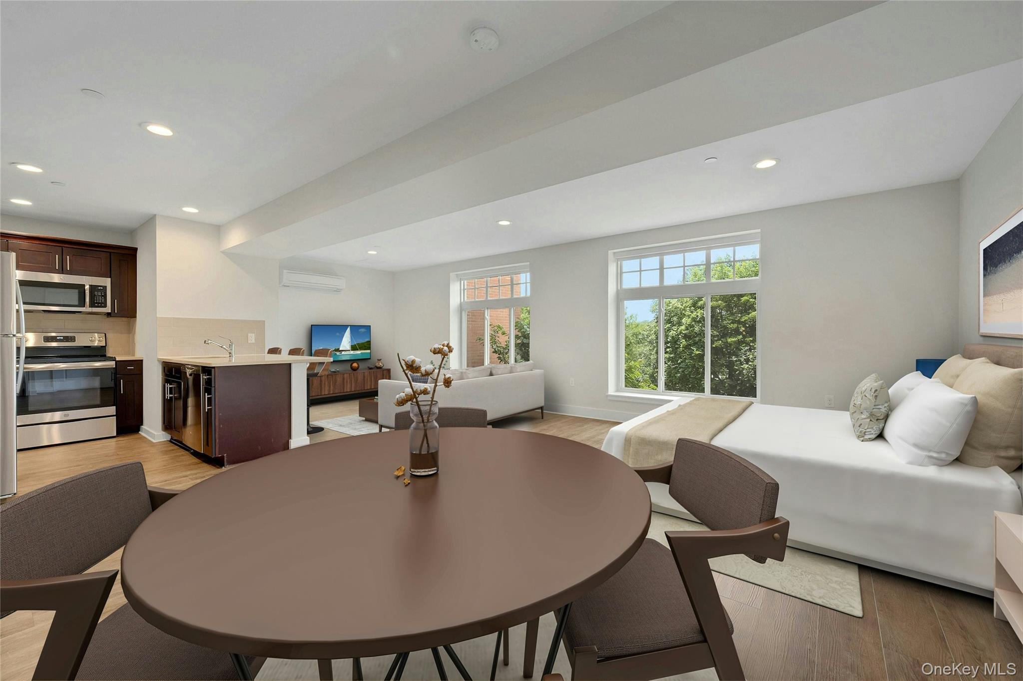 #2 photo, 40 Jackson Avenue, Eastchester , NY 10709