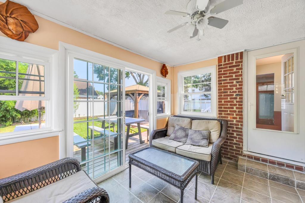 #14 photo, 336 Princeton Street, ナッソー郡 Westbury , NY 11590