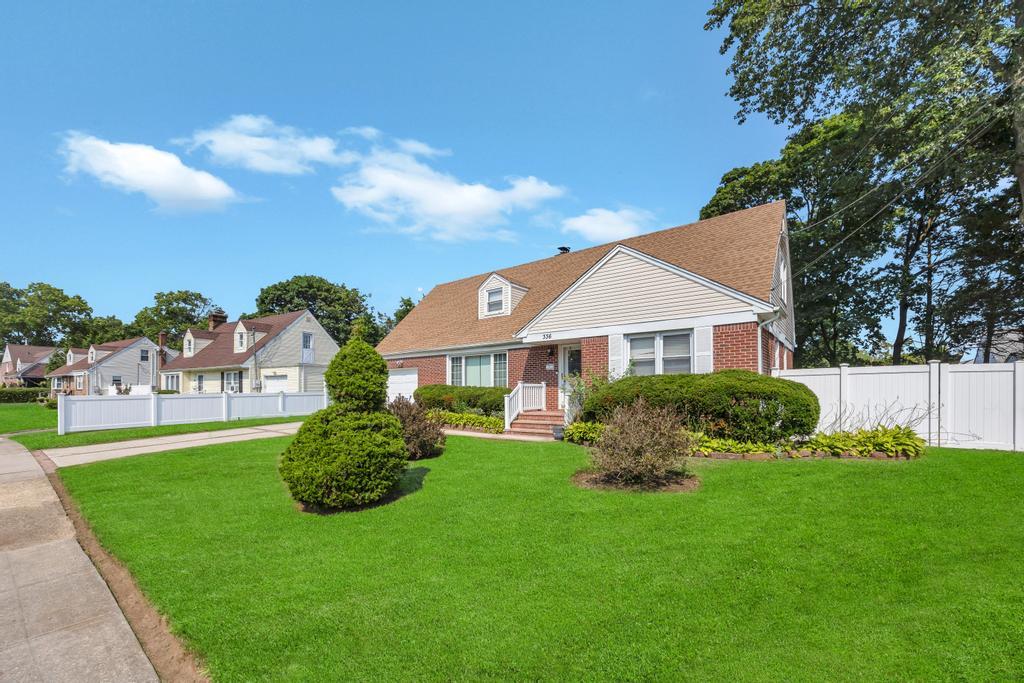 #2 photo, 336 Princeton Street, ナッソー郡 Westbury , NY 11590