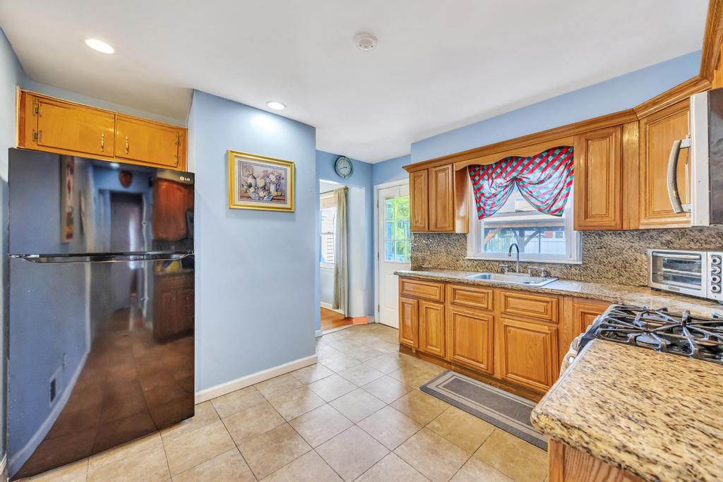 #3 photo, 336 Princeton Street, ナッソー郡 Westbury , NY 11590