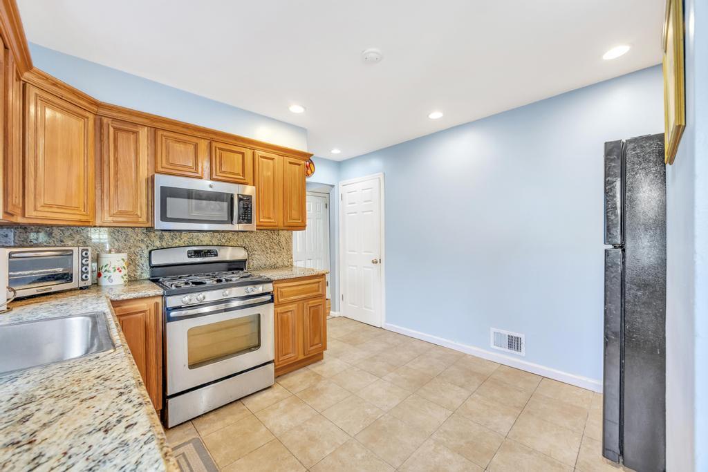 #5 photo, 336 Princeton Street, ナッソー郡 Westbury , NY 11590