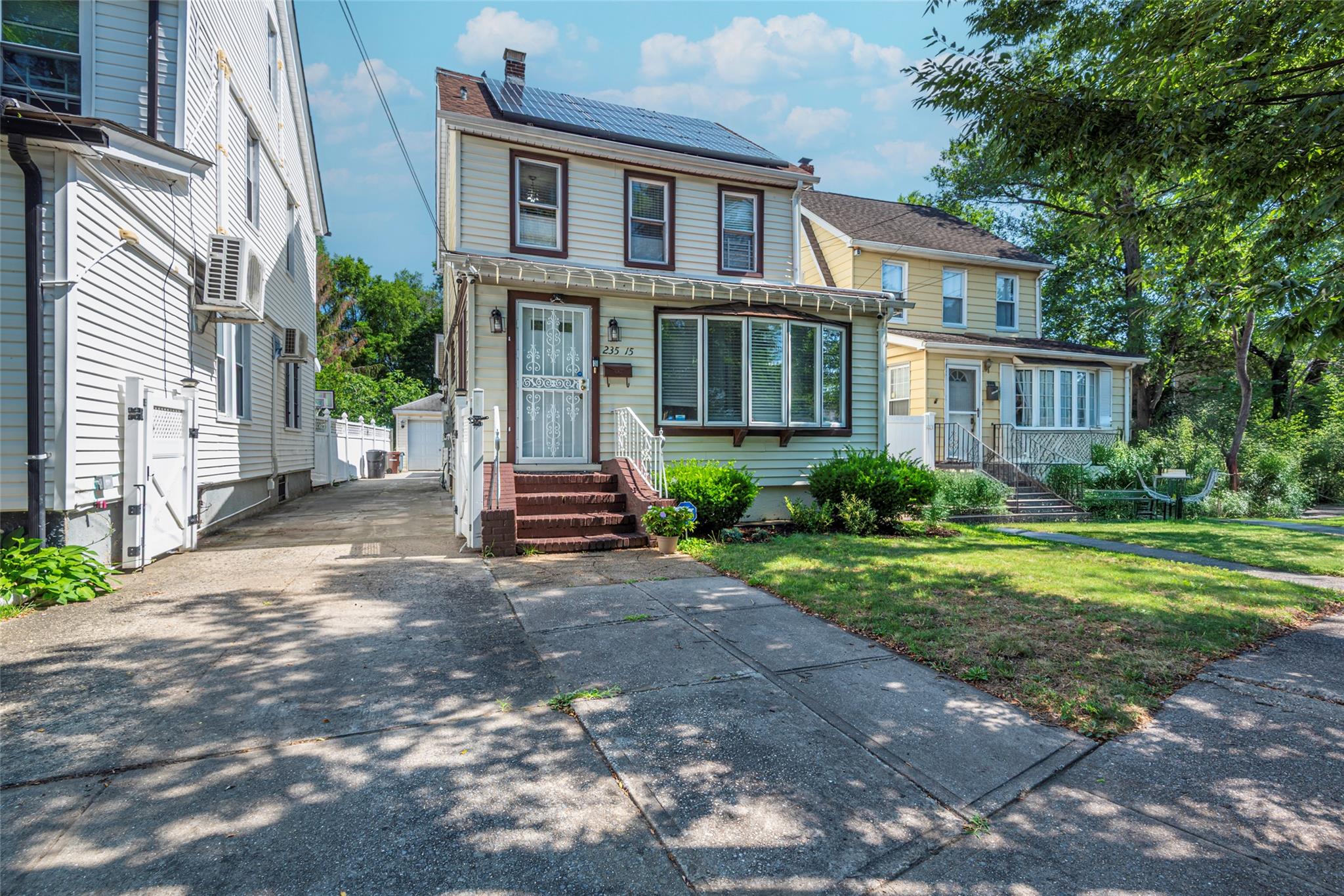 #1 photo, 235-15 88th Avenue, 뉴욕퀸즈 Queens Village , NY 11427