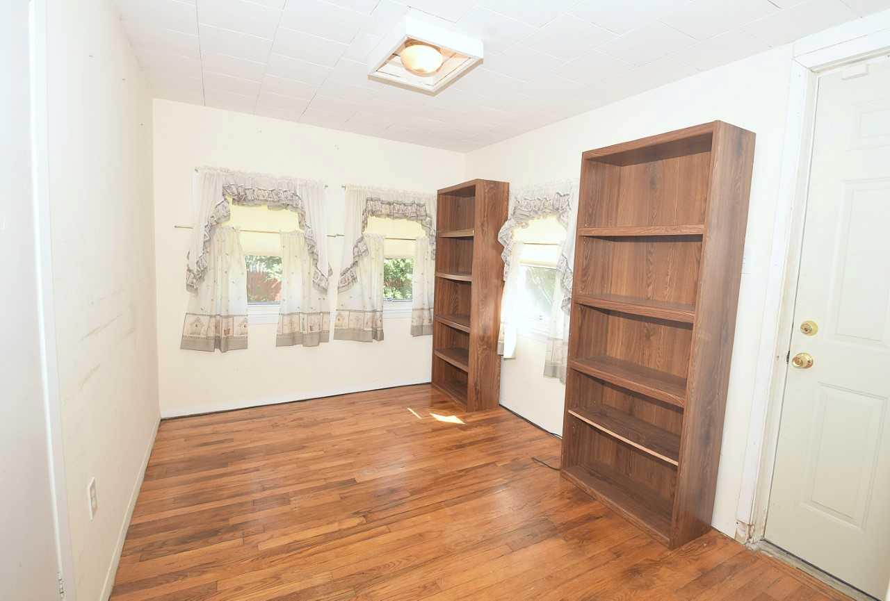 #10 photo, 169 N 25th Street, Wheatley Heights , NY 11798