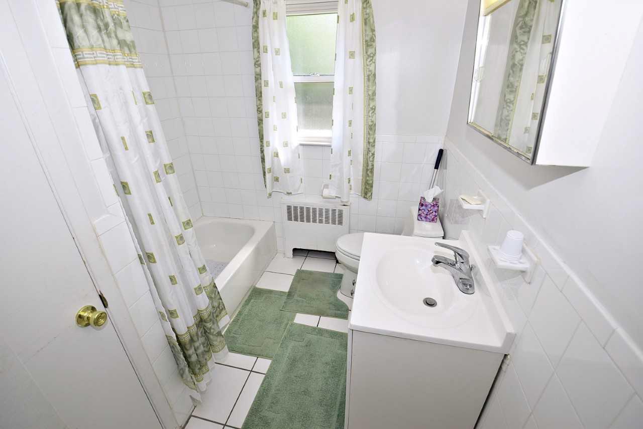 #16 photo, 169 N 25th Street, Wheatley Heights , NY 11798