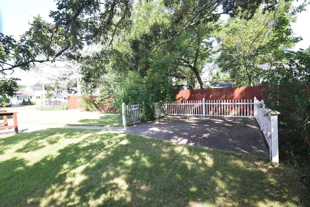 #20 photo, 169 N 25th Street, Wheatley Heights , NY 11798