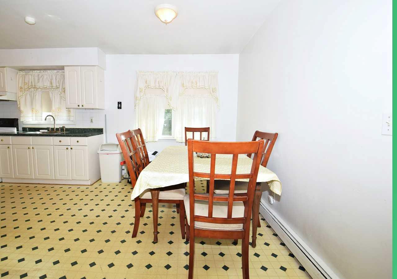 #7 photo, 169 N 25th Street, Wheatley Heights , NY 11798